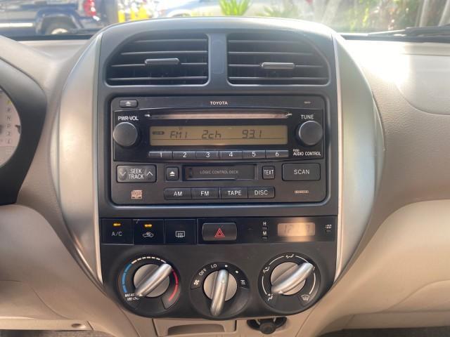 2005 Titanium Metallic /Taupe Toyota RAV4 LOW MILES 46,167 18 SERVICES (JTEGD20V650) with an 2.4L DOHC SFI 16-Valve VVT-i 4-Cyl Engine engine, Automatic transmission, located at 4701 North Dixie Hwy, Pompano Beach, FL, 33064, (954) 422-2889, 26.240938, -80.123474 - OUR WEBPAGE FLORIDACARS1.COM HAS OVER 100 PHOTOS AND FREE CARFAX LINK 2005 TOYOTA RAV4 VIN: JTEGD20V650076982 J T E G D 2 0 V 6 5 0 0 7 6 9 8 2 4 DOOR WAGON/SPORT UTILITY 2.4L I4 F DOHC 16V GASOLINE FRONT WHEEL DRIVE Features ABS Brakes Air Conditioning AM/FM Stereo Automatic Transmission Cassette P - Photo#48