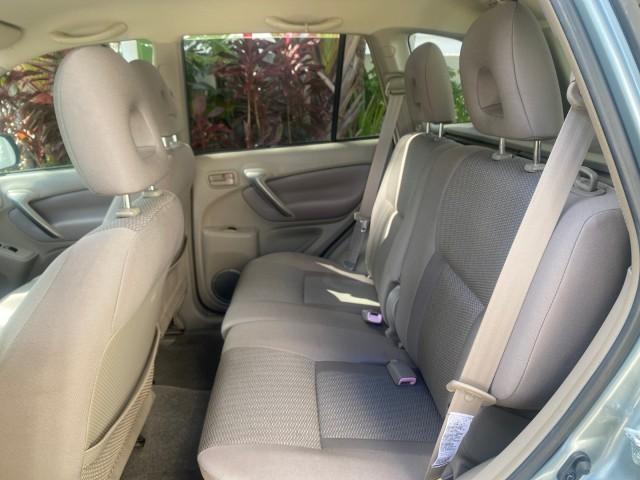 2005 Titanium Metallic /Taupe Toyota RAV4 LOW MILES 46,167 18 SERVICES (JTEGD20V650) with an 2.4L DOHC SFI 16-Valve VVT-i 4-Cyl Engine engine, Automatic transmission, located at 4701 North Dixie Hwy, Pompano Beach, FL, 33064, (954) 422-2889, 26.240938, -80.123474 - OUR WEBPAGE FLORIDACARS1.COM HAS OVER 100 PHOTOS AND FREE CARFAX LINK 2005 TOYOTA RAV4 VIN: JTEGD20V650076982 J T E G D 2 0 V 6 5 0 0 7 6 9 8 2 4 DOOR WAGON/SPORT UTILITY 2.4L I4 F DOHC 16V GASOLINE FRONT WHEEL DRIVE Features ABS Brakes Air Conditioning AM/FM Stereo Automatic Transmission Cassette P - Photo#66