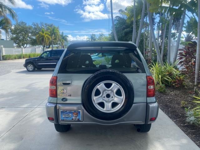 2005 Titanium Metallic /Taupe Toyota RAV4 LOW MILES 46,167 18 SERVICES (JTEGD20V650) with an 2.4L DOHC SFI 16-Valve VVT-i 4-Cyl Engine engine, Automatic transmission, located at 4701 North Dixie Hwy, Pompano Beach, FL, 33064, (954) 422-2889, 26.240938, -80.123474 - OUR WEBPAGE FLORIDACARS1.COM HAS OVER 100 PHOTOS AND FREE CARFAX LINK 2005 TOYOTA RAV4 VIN: JTEGD20V650076982 J T E G D 2 0 V 6 5 0 0 7 6 9 8 2 4 DOOR WAGON/SPORT UTILITY 2.4L I4 F DOHC 16V GASOLINE FRONT WHEEL DRIVE Features ABS Brakes Air Conditioning AM/FM Stereo Automatic Transmission Cassette P - Photo#79