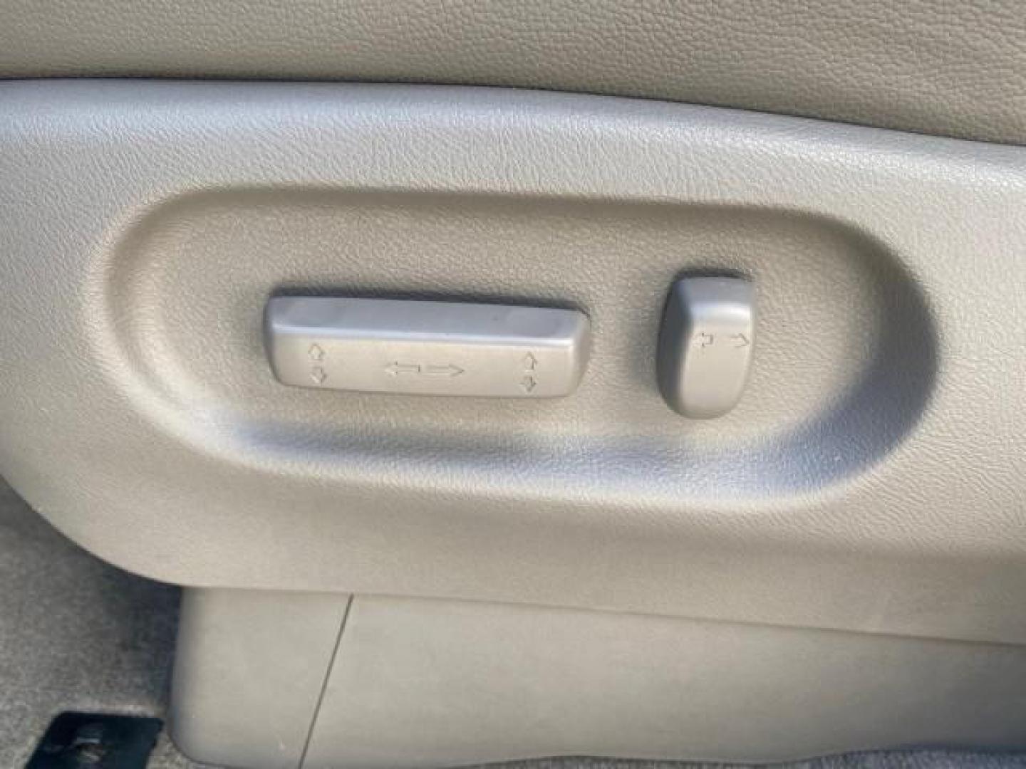 2010 Slate Green Metallic /Gray Honda Odyssey EX-L LOW MILES 52,543 1 OWNER FL (5FNRL3H62AB) with an 3.5L SOHC MPFI 24-Valve i-VTEC V6 Engine engine, Automatic transmission, located at 4701 North Dixie Hwy, Pompano Beach, FL, 33064, (954) 422-2889, 26.240938, -80.123474 - OUR WEBPAGE FLORIDACARS1.COM HAS OVER 100 PHOTOS AND FREE CARFAX LINK 2010 HONDA ODYSSEY EX-L VIN: 5FNRL3H62AB112651 5 F N R L 3 H 6 2 A B 1 1 2 6 5 1 VAN 3.5L V6 F SOHC 24V GASOLINE FRONT WHEEL DRIVE Features ABS Brakes Air Conditioning Alloy Wheels AM/FM Stereo Automatic Transmission Auxiliary Aud - Photo#33