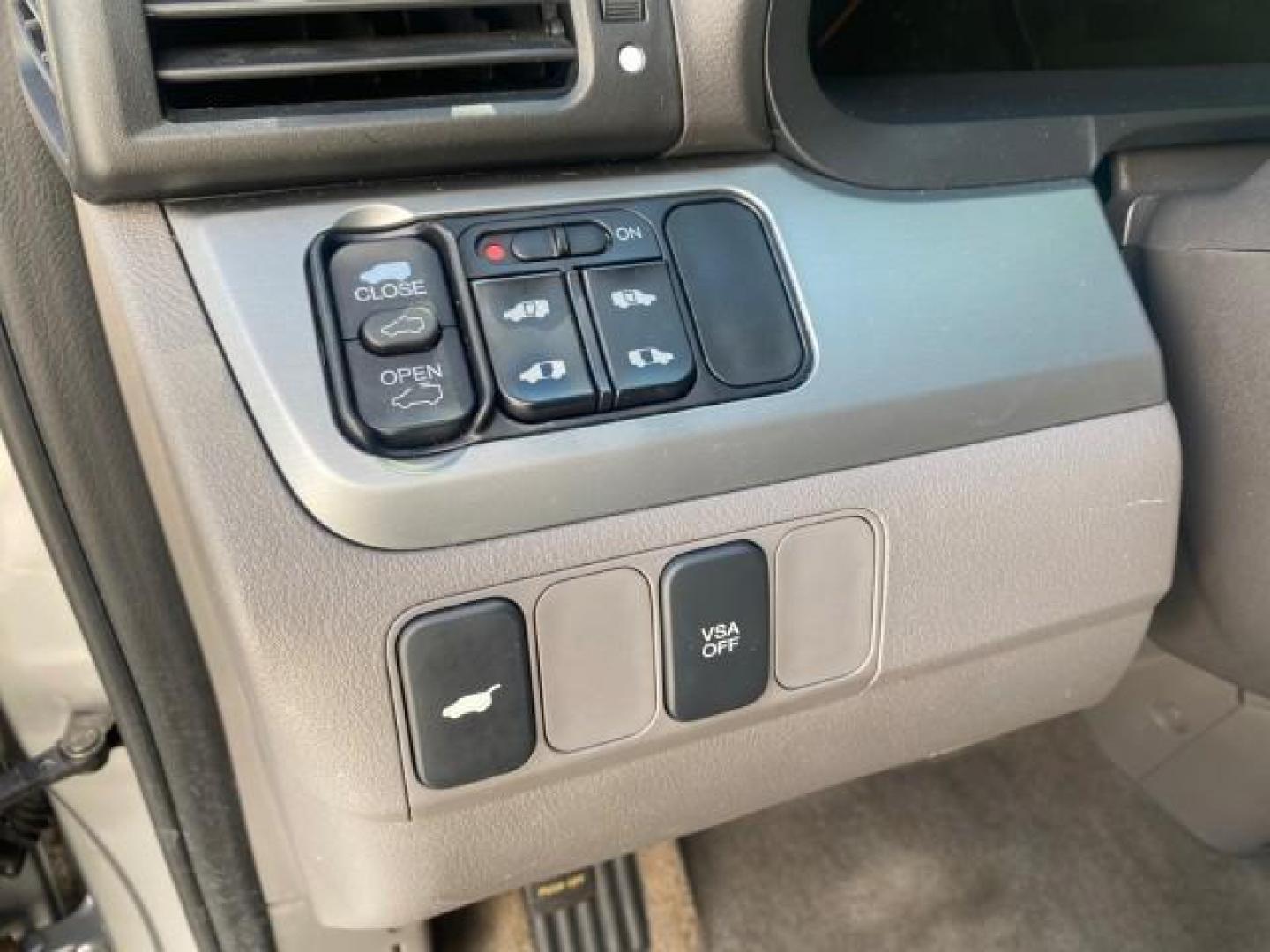 2010 Slate Green Metallic /Gray Honda Odyssey EX-L LOW MILES 52,543 1 OWNER FL (5FNRL3H62AB) with an 3.5L SOHC MPFI 24-Valve i-VTEC V6 Engine engine, Automatic transmission, located at 4701 North Dixie Hwy, Pompano Beach, FL, 33064, (954) 422-2889, 26.240938, -80.123474 - OUR WEBPAGE FLORIDACARS1.COM HAS OVER 100 PHOTOS AND FREE CARFAX LINK 2010 HONDA ODYSSEY EX-L VIN: 5FNRL3H62AB112651 5 F N R L 3 H 6 2 A B 1 1 2 6 5 1 VAN 3.5L V6 F SOHC 24V GASOLINE FRONT WHEEL DRIVE Features ABS Brakes Air Conditioning Alloy Wheels AM/FM Stereo Automatic Transmission Auxiliary Aud - Photo#45