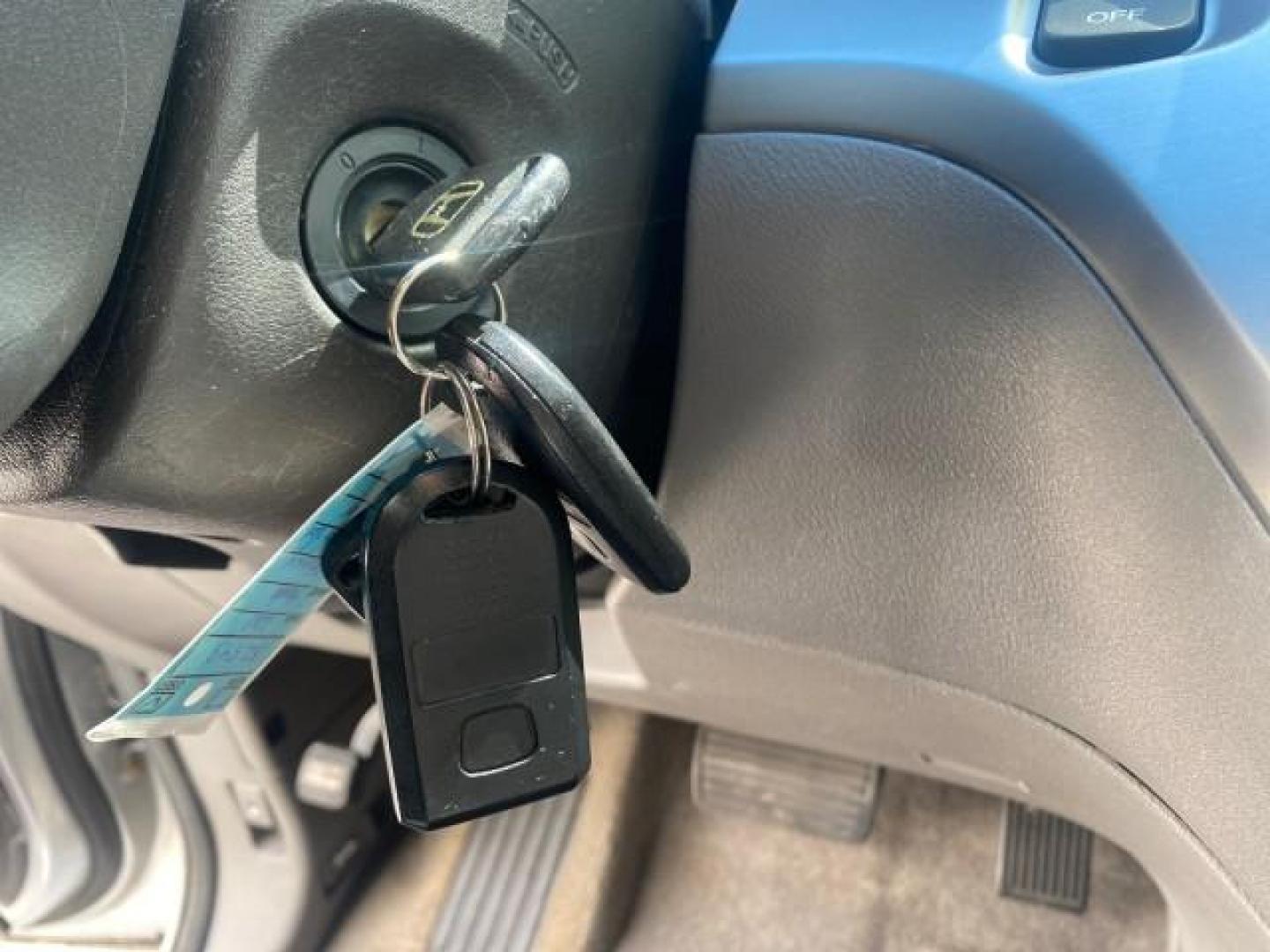 2010 Slate Green Metallic /Gray Honda Odyssey EX-L LOW MILES 52,543 1 OWNER FL (5FNRL3H62AB) with an 3.5L SOHC MPFI 24-Valve i-VTEC V6 Engine engine, Automatic transmission, located at 4701 North Dixie Hwy, Pompano Beach, FL, 33064, (954) 422-2889, 26.240938, -80.123474 - OUR WEBPAGE FLORIDACARS1.COM HAS OVER 100 PHOTOS AND FREE CARFAX LINK 2010 HONDA ODYSSEY EX-L VIN: 5FNRL3H62AB112651 5 F N R L 3 H 6 2 A B 1 1 2 6 5 1 VAN 3.5L V6 F SOHC 24V GASOLINE FRONT WHEEL DRIVE Features ABS Brakes Air Conditioning Alloy Wheels AM/FM Stereo Automatic Transmission Auxiliary Aud - Photo#47