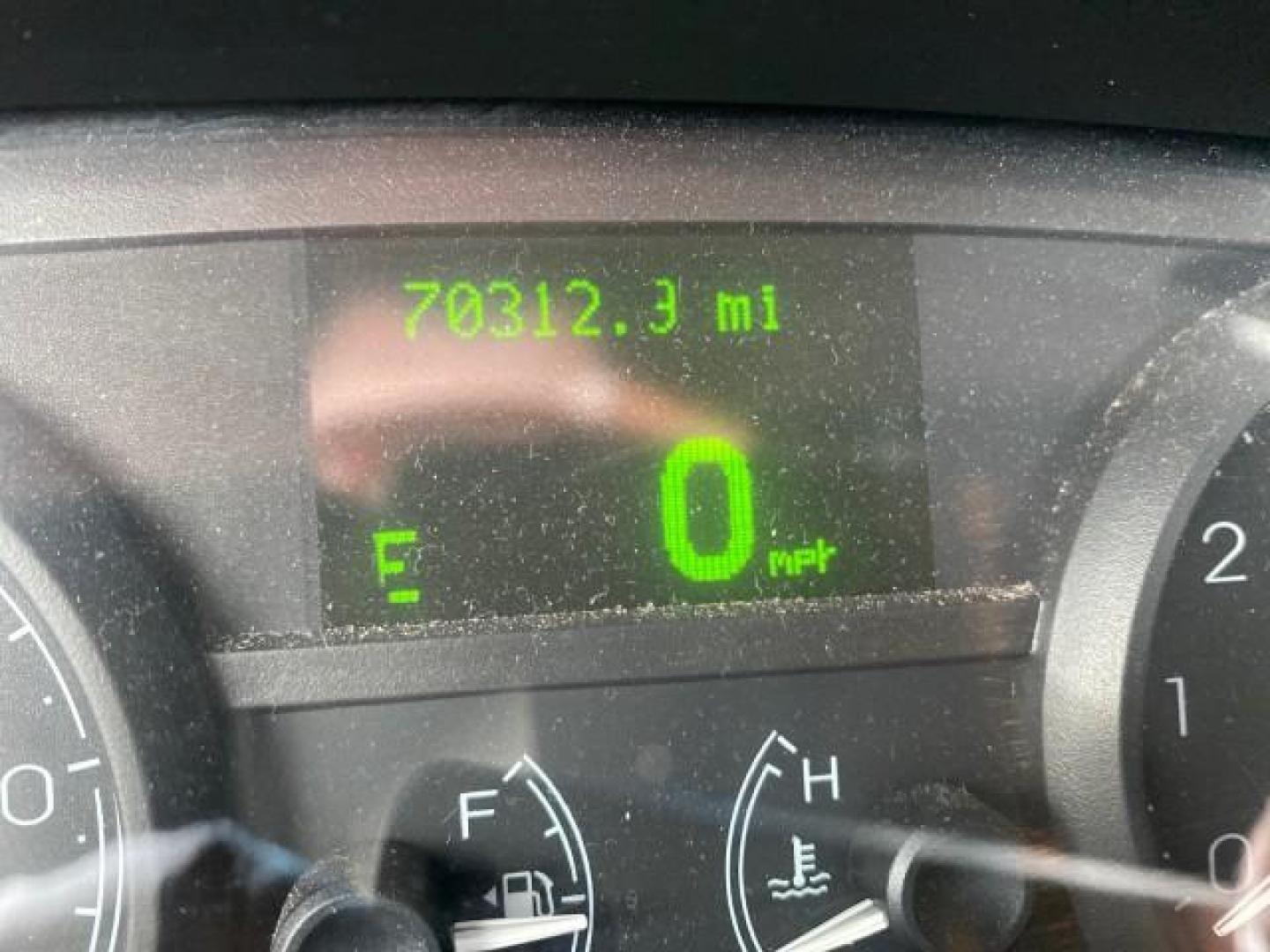 2008 Black /Black Lincoln Town Car Limited LOW MILES 70,308 BLACK (2LNHM82W08X) with an 4.6L SOHC EFI V8 Engine engine, Automatic transmission, located at 4701 North Dixie Hwy, Pompano Beach, FL, 33064, (954) 422-2889, 26.240938, -80.123474 - OUR WEBPAGE FLORIDACARS1.COM HAS OVER 100 PHOTOS AND FREE CARFAX LINK 2008 LINCOLN TOWN CAR SIGNATURE LIMITED VIN: 2LNHM82W08X641102 2 L N H M 8 2 W 0 8 X 6 4 1 1 0 2 SEDAN 4 DR 4.6L V8 F SOHC GASOLINE REAR WHEEL DRIVE Features ABS Brakes Air Conditioning Alloy Wheels AM/FM Stereo Automatic Transmis - Photo#18