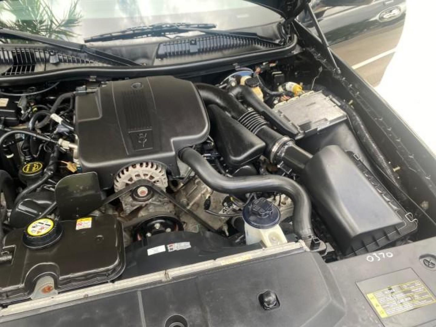 2008 Black /Black Lincoln Town Car Limited LOW MILES 70,308 BLACK (2LNHM82W08X) with an 4.6L SOHC EFI V8 Engine engine, Automatic transmission, located at 4701 North Dixie Hwy, Pompano Beach, FL, 33064, (954) 422-2889, 26.240938, -80.123474 - OUR WEBPAGE FLORIDACARS1.COM HAS OVER 100 PHOTOS AND FREE CARFAX LINK 2008 LINCOLN TOWN CAR SIGNATURE LIMITED VIN: 2LNHM82W08X641102 2 L N H M 8 2 W 0 8 X 6 4 1 1 0 2 SEDAN 4 DR 4.6L V8 F SOHC GASOLINE REAR WHEEL DRIVE Features ABS Brakes Air Conditioning Alloy Wheels AM/FM Stereo Automatic Transmis - Photo#26