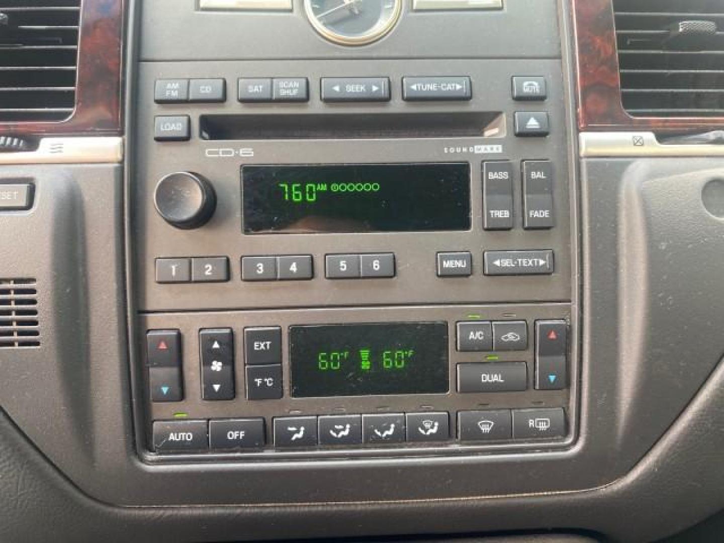 2008 Black /Black Lincoln Town Car Limited LOW MILES 70,308 BLACK (2LNHM82W08X) with an 4.6L SOHC EFI V8 Engine engine, Automatic transmission, located at 4701 North Dixie Hwy, Pompano Beach, FL, 33064, (954) 422-2889, 26.240938, -80.123474 - OUR WEBPAGE FLORIDACARS1.COM HAS OVER 100 PHOTOS AND FREE CARFAX LINK 2008 LINCOLN TOWN CAR SIGNATURE LIMITED VIN: 2LNHM82W08X641102 2 L N H M 8 2 W 0 8 X 6 4 1 1 0 2 SEDAN 4 DR 4.6L V8 F SOHC GASOLINE REAR WHEEL DRIVE Features ABS Brakes Air Conditioning Alloy Wheels AM/FM Stereo Automatic Transmis - Photo#45