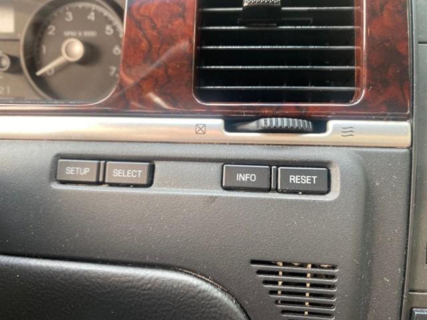 2008 Black /Black Lincoln Town Car Limited LOW MILES 70,308 BLACK (2LNHM82W08X) with an 4.6L SOHC EFI V8 Engine engine, Automatic transmission, located at 4701 North Dixie Hwy, Pompano Beach, FL, 33064, (954) 422-2889, 26.240938, -80.123474 - OUR WEBPAGE FLORIDACARS1.COM HAS OVER 100 PHOTOS AND FREE CARFAX LINK 2008 LINCOLN TOWN CAR SIGNATURE LIMITED VIN: 2LNHM82W08X641102 2 L N H M 8 2 W 0 8 X 6 4 1 1 0 2 SEDAN 4 DR 4.6L V8 F SOHC GASOLINE REAR WHEEL DRIVE Features ABS Brakes Air Conditioning Alloy Wheels AM/FM Stereo Automatic Transmis - Photo#46