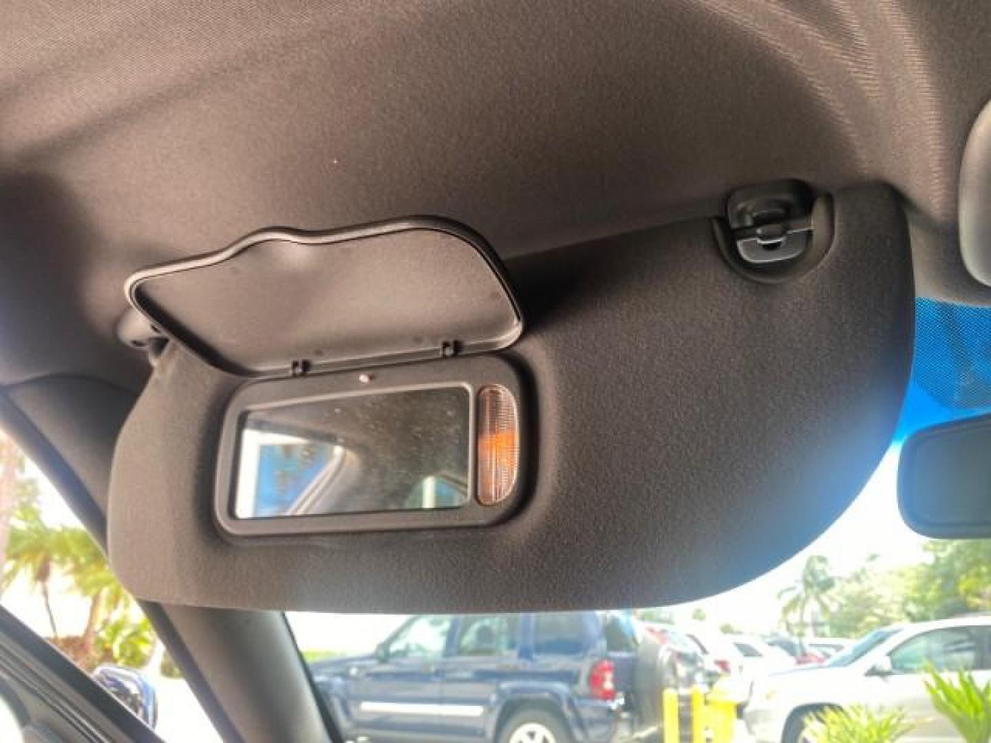 2008 Black /Black Lincoln Town Car Limited LOW MILES 70,308 BLACK (2LNHM82W08X) with an 4.6L SOHC EFI V8 Engine engine, Automatic transmission, located at 4701 North Dixie Hwy, Pompano Beach, FL, 33064, (954) 422-2889, 26.240938, -80.123474 - OUR WEBPAGE FLORIDACARS1.COM HAS OVER 100 PHOTOS AND FREE CARFAX LINK 2008 LINCOLN TOWN CAR SIGNATURE LIMITED VIN: 2LNHM82W08X641102 2 L N H M 8 2 W 0 8 X 6 4 1 1 0 2 SEDAN 4 DR 4.6L V8 F SOHC GASOLINE REAR WHEEL DRIVE Features ABS Brakes Air Conditioning Alloy Wheels AM/FM Stereo Automatic Transmis - Photo#52