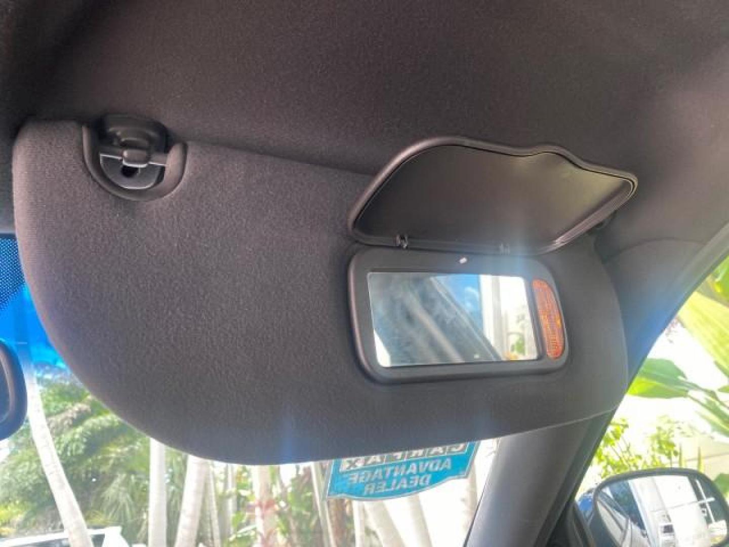 2008 Black /Black Lincoln Town Car Limited LOW MILES 70,308 BLACK (2LNHM82W08X) with an 4.6L SOHC EFI V8 Engine engine, Automatic transmission, located at 4701 North Dixie Hwy, Pompano Beach, FL, 33064, (954) 422-2889, 26.240938, -80.123474 - OUR WEBPAGE FLORIDACARS1.COM HAS OVER 100 PHOTOS AND FREE CARFAX LINK 2008 LINCOLN TOWN CAR SIGNATURE LIMITED VIN: 2LNHM82W08X641102 2 L N H M 8 2 W 0 8 X 6 4 1 1 0 2 SEDAN 4 DR 4.6L V8 F SOHC GASOLINE REAR WHEEL DRIVE Features ABS Brakes Air Conditioning Alloy Wheels AM/FM Stereo Automatic Transmis - Photo#55