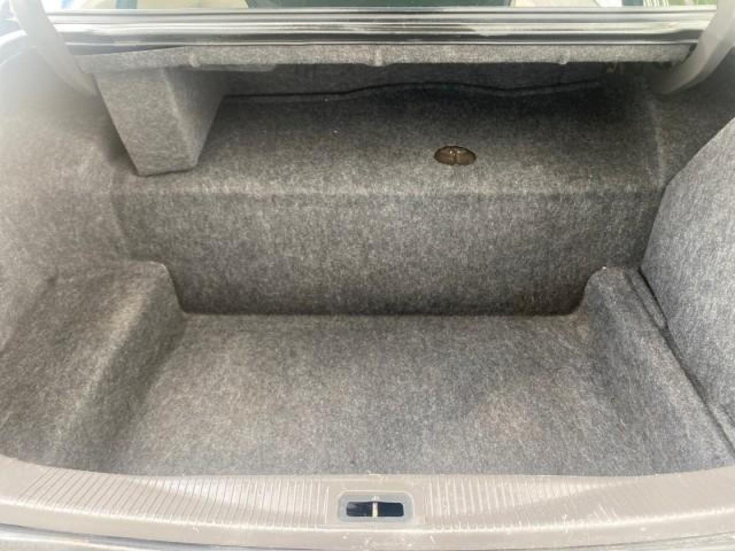 2008 Black /Black Lincoln Town Car Limited LOW MILES 70,308 BLACK (2LNHM82W08X) with an 4.6L SOHC EFI V8 Engine engine, Automatic transmission, located at 4701 North Dixie Hwy, Pompano Beach, FL, 33064, (954) 422-2889, 26.240938, -80.123474 - OUR WEBPAGE FLORIDACARS1.COM HAS OVER 100 PHOTOS AND FREE CARFAX LINK 2008 LINCOLN TOWN CAR SIGNATURE LIMITED VIN: 2LNHM82W08X641102 2 L N H M 8 2 W 0 8 X 6 4 1 1 0 2 SEDAN 4 DR 4.6L V8 F SOHC GASOLINE REAR WHEEL DRIVE Features ABS Brakes Air Conditioning Alloy Wheels AM/FM Stereo Automatic Transmis - Photo#83