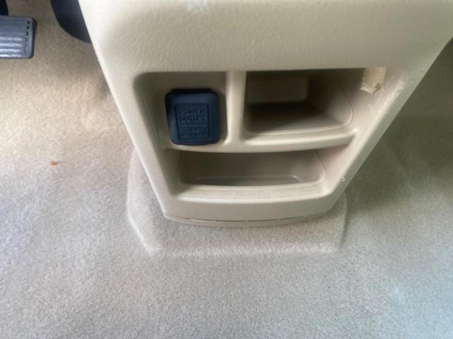 2009 Green Tea Metallic /Ivory Honda CR-V LX 1 OWNER LOW MILES 14,629 (5J6RE38349L) with an 2.4L DOHC MPFI 16-Valve i-VTEC I4 Engine engine, Automatic transmission, located at 4701 North Dixie Hwy, Pompano Beach, FL, 33064, (954) 422-2889, 26.240938, -80.123474 - OUR WEBPAGE FLORIDACARS1.COM HAS OVER 100 PHOTOS AND FREE CARFAX LINK 2009 HONDA CR-V LX VIN: 5J6RE38349L028673 5 J 6 R E 3 8 3 4 9 L 0 2 8 6 7 3 4 DOOR WAGON/SPORT UTILITY 2.4L I4 F DOHC 16V GASOLINE FRONT WHEEL DRIVE Presenting one of the finest Honda CR-V's weve ever listed! This incredible 1-own - Photo#48