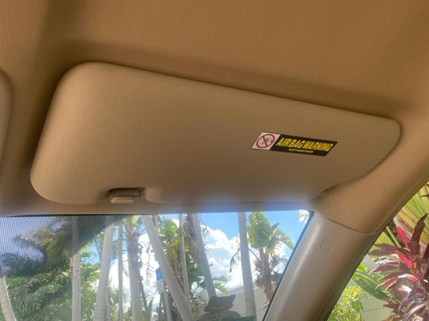 2009 Green Tea Metallic /Ivory Honda CR-V LX 1 OWNER LOW MILES 14,629 (5J6RE38349L) with an 2.4L DOHC MPFI 16-Valve i-VTEC I4 Engine engine, Automatic transmission, located at 4701 North Dixie Hwy, Pompano Beach, FL, 33064, (954) 422-2889, 26.240938, -80.123474 - OUR WEBPAGE FLORIDACARS1.COM HAS OVER 100 PHOTOS AND FREE CARFAX LINK 2009 HONDA CR-V LX VIN: 5J6RE38349L028673 5 J 6 R E 3 8 3 4 9 L 0 2 8 6 7 3 4 DOOR WAGON/SPORT UTILITY 2.4L I4 F DOHC 16V GASOLINE FRONT WHEEL DRIVE Presenting one of the finest Honda CR-V's weve ever listed! This incredible 1-own - Photo#54