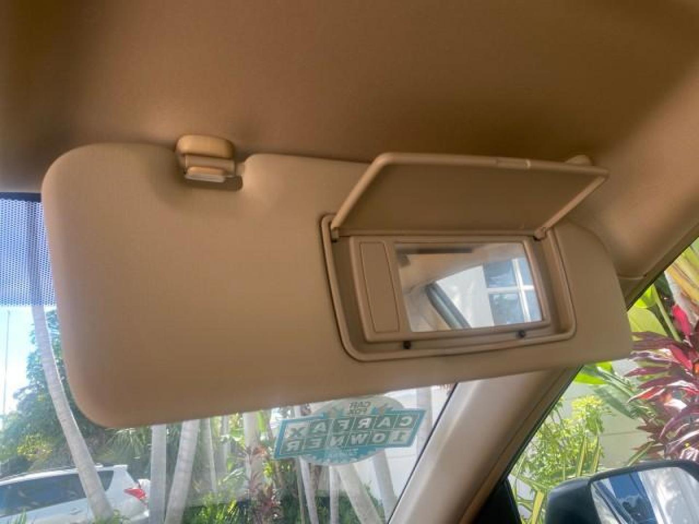 2009 Green Tea Metallic /Ivory Honda CR-V LX 1 OWNER LOW MILES 14,629 (5J6RE38349L) with an 2.4L DOHC MPFI 16-Valve i-VTEC I4 Engine engine, Automatic transmission, located at 4701 North Dixie Hwy, Pompano Beach, FL, 33064, (954) 422-2889, 26.240938, -80.123474 - OUR WEBPAGE FLORIDACARS1.COM HAS OVER 100 PHOTOS AND FREE CARFAX LINK 2009 HONDA CR-V LX VIN: 5J6RE38349L028673 5 J 6 R E 3 8 3 4 9 L 0 2 8 6 7 3 4 DOOR WAGON/SPORT UTILITY 2.4L I4 F DOHC 16V GASOLINE FRONT WHEEL DRIVE Presenting one of the finest Honda CR-V's weve ever listed! This incredible 1-own - Photo#55