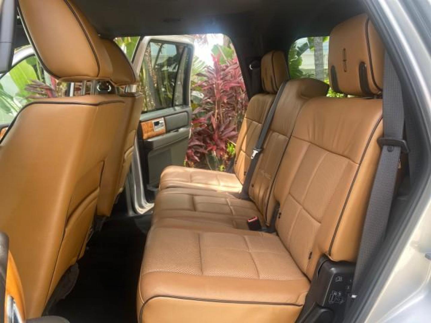 2011 White Platinum Tri-Coat Metallic /Stone Lincoln Navigator 1 OWNER FLORIDA SUNROOF (5LMJJ2H50BE) with an 5.4L SOHC 24-Valve V8 FFV Engine engine, Automatic transmission, located at 4701 North Dixie Hwy, Pompano Beach, FL, 33064, (954) 422-2889, 26.240938, -80.123474 - OUR WEBPAGE FLORIDACARS1.COM HAS OVER 100 PHOTOS AND FREE CARFAX LINK 2011 LINCOLN NAVIGATOR VIN: 5LMJJ2H50BEJ08212 5 L M J J 2 H 5 0 B E J 0 8 2 1 2 4 DOOR WAGON/SPORT UTILITY 5.4L V8 F SOHC 24V FLEX FUEL REAR WHEEL DRIVE Features A/C Seat(s) ABS Brakes Air Conditioning Alloy Wheels AM/FM Stereo Au - Photo#14