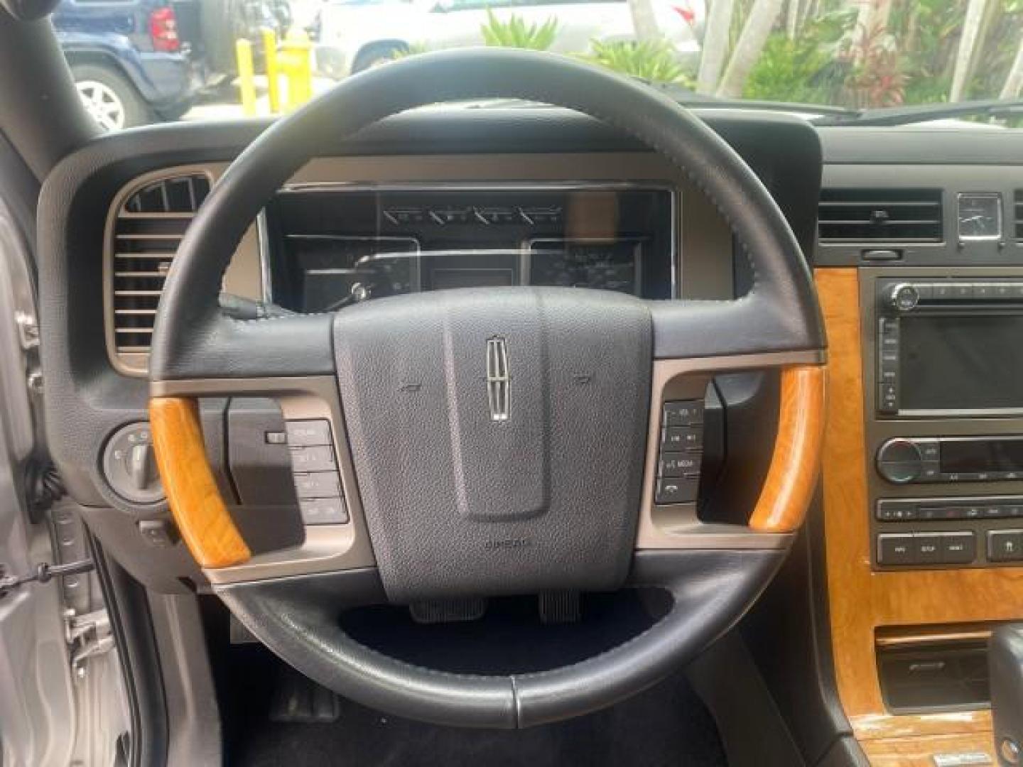 2011 White Platinum Tri-Coat Metallic /Stone Lincoln Navigator 1 OWNER FLORIDA SUNROOF (5LMJJ2H50BE) with an 5.4L SOHC 24-Valve V8 FFV Engine engine, Automatic transmission, located at 4701 North Dixie Hwy, Pompano Beach, FL, 33064, (954) 422-2889, 26.240938, -80.123474 - OUR WEBPAGE FLORIDACARS1.COM HAS OVER 100 PHOTOS AND FREE CARFAX LINK 2011 LINCOLN NAVIGATOR VIN: 5LMJJ2H50BEJ08212 5 L M J J 2 H 5 0 B E J 0 8 2 1 2 4 DOOR WAGON/SPORT UTILITY 5.4L V8 F SOHC 24V FLEX FUEL REAR WHEEL DRIVE Features A/C Seat(s) ABS Brakes Air Conditioning Alloy Wheels AM/FM Stereo Au - Photo#40