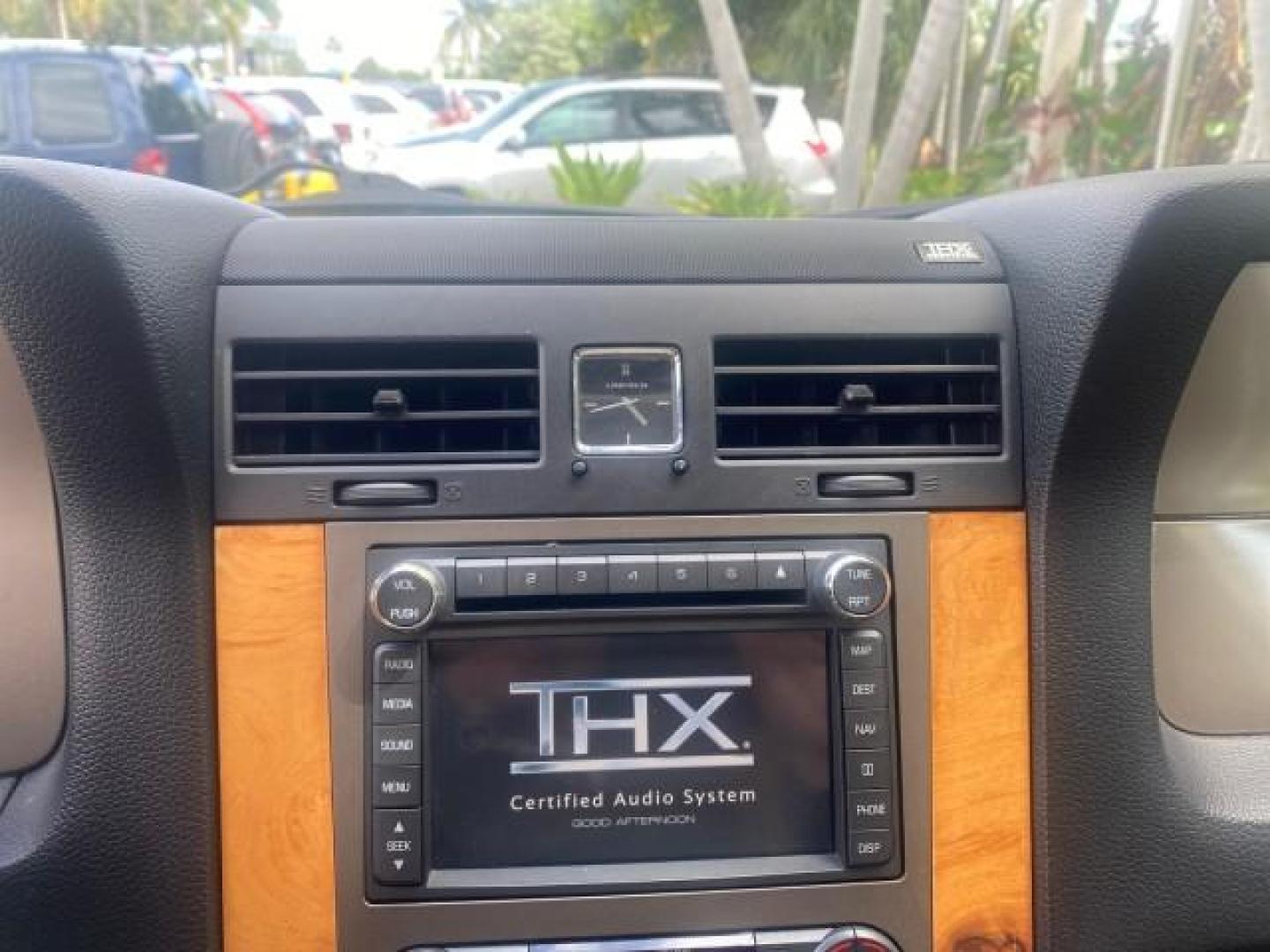 2011 White Platinum Tri-Coat Metallic /Stone Lincoln Navigator 1 OWNER FLORIDA SUNROOF (5LMJJ2H50BE) with an 5.4L SOHC 24-Valve V8 FFV Engine engine, Automatic transmission, located at 4701 North Dixie Hwy, Pompano Beach, FL, 33064, (954) 422-2889, 26.240938, -80.123474 - OUR WEBPAGE FLORIDACARS1.COM HAS OVER 100 PHOTOS AND FREE CARFAX LINK 2011 LINCOLN NAVIGATOR VIN: 5LMJJ2H50BEJ08212 5 L M J J 2 H 5 0 B E J 0 8 2 1 2 4 DOOR WAGON/SPORT UTILITY 5.4L V8 F SOHC 24V FLEX FUEL REAR WHEEL DRIVE Features A/C Seat(s) ABS Brakes Air Conditioning Alloy Wheels AM/FM Stereo Au - Photo#47