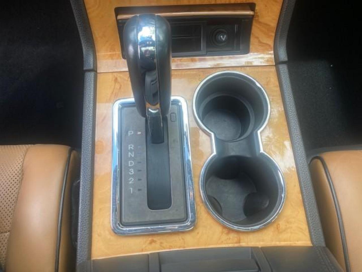 2011 White Platinum Tri-Coat Metallic /Stone Lincoln Navigator 1 OWNER FLORIDA SUNROOF (5LMJJ2H50BE) with an 5.4L SOHC 24-Valve V8 FFV Engine engine, Automatic transmission, located at 4701 North Dixie Hwy, Pompano Beach, FL, 33064, (954) 422-2889, 26.240938, -80.123474 - OUR WEBPAGE FLORIDACARS1.COM HAS OVER 100 PHOTOS AND FREE CARFAX LINK 2011 LINCOLN NAVIGATOR VIN: 5LMJJ2H50BEJ08212 5 L M J J 2 H 5 0 B E J 0 8 2 1 2 4 DOOR WAGON/SPORT UTILITY 5.4L V8 F SOHC 24V FLEX FUEL REAR WHEEL DRIVE Features A/C Seat(s) ABS Brakes Air Conditioning Alloy Wheels AM/FM Stereo Au - Photo#51