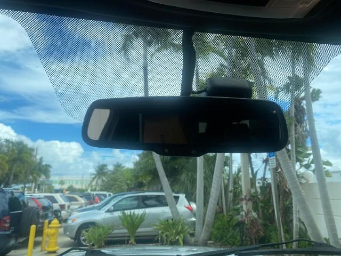 2011 White Platinum Tri-Coat Metallic /Stone Lincoln Navigator 1 OWNER FLORIDA SUNROOF (5LMJJ2H50BE) with an 5.4L SOHC 24-Valve V8 FFV Engine engine, Automatic transmission, located at 4701 North Dixie Hwy, Pompano Beach, FL, 33064, (954) 422-2889, 26.240938, -80.123474 - OUR WEBPAGE FLORIDACARS1.COM HAS OVER 100 PHOTOS AND FREE CARFAX LINK 2011 LINCOLN NAVIGATOR VIN: 5LMJJ2H50BEJ08212 5 L M J J 2 H 5 0 B E J 0 8 2 1 2 4 DOOR WAGON/SPORT UTILITY 5.4L V8 F SOHC 24V FLEX FUEL REAR WHEEL DRIVE Features A/C Seat(s) ABS Brakes Air Conditioning Alloy Wheels AM/FM Stereo Au - Photo#54
