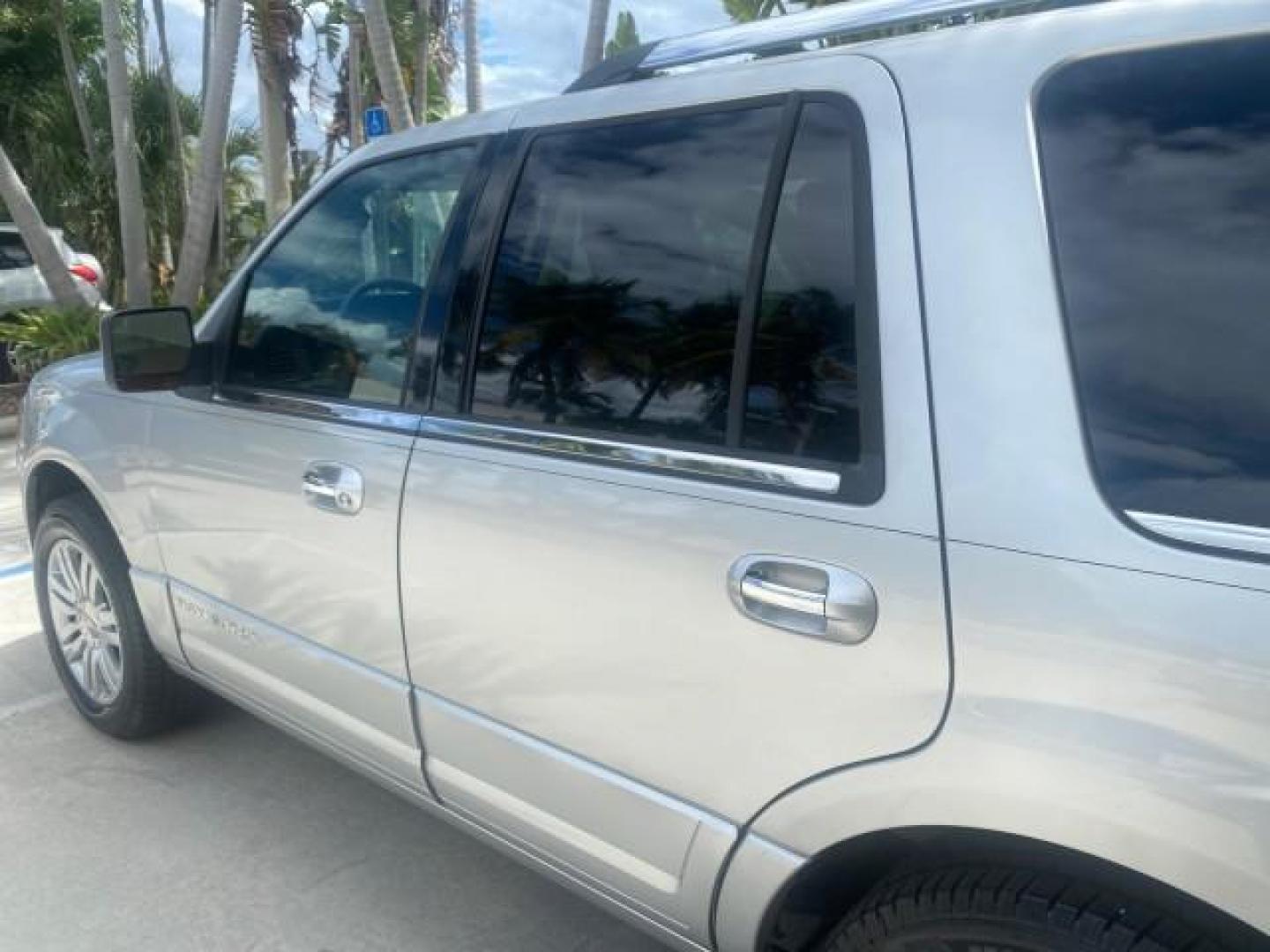 2011 White Platinum Tri-Coat Metallic /Stone Lincoln Navigator 1 OWNER FLORIDA SUNROOF (5LMJJ2H50BE) with an 5.4L SOHC 24-Valve V8 FFV Engine engine, Automatic transmission, located at 4701 North Dixie Hwy, Pompano Beach, FL, 33064, (954) 422-2889, 26.240938, -80.123474 - OUR WEBPAGE FLORIDACARS1.COM HAS OVER 100 PHOTOS AND FREE CARFAX LINK 2011 LINCOLN NAVIGATOR VIN: 5LMJJ2H50BEJ08212 5 L M J J 2 H 5 0 B E J 0 8 2 1 2 4 DOOR WAGON/SPORT UTILITY 5.4L V8 F SOHC 24V FLEX FUEL REAR WHEEL DRIVE Features A/C Seat(s) ABS Brakes Air Conditioning Alloy Wheels AM/FM Stereo Au - Photo#62