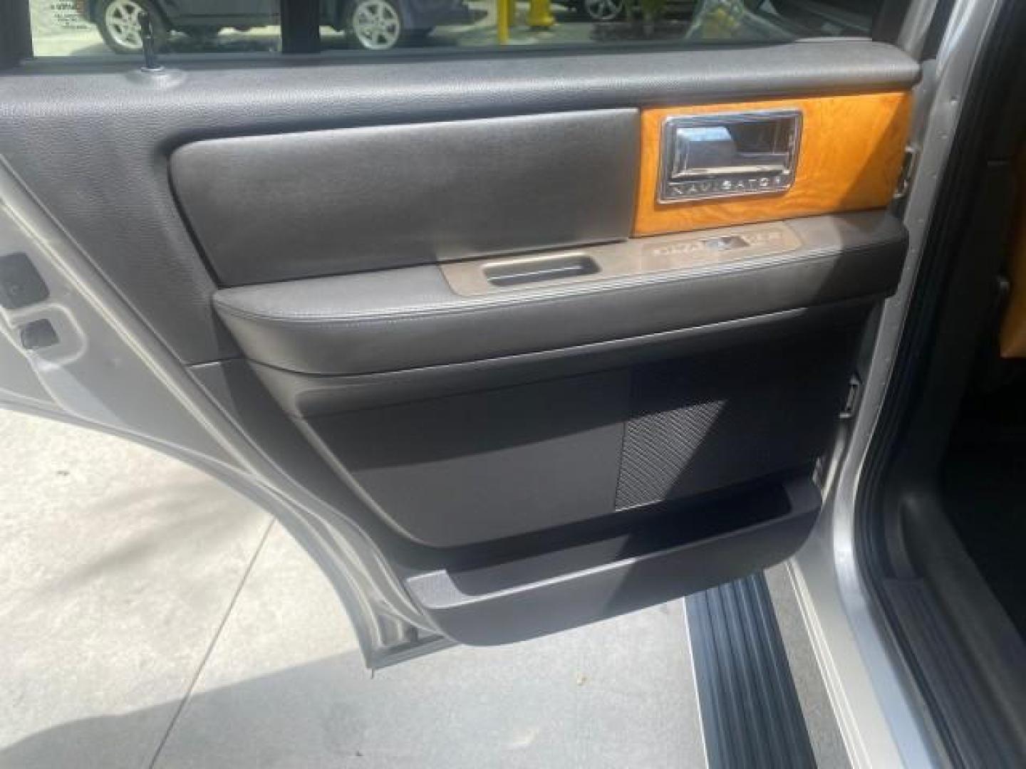 2011 White Platinum Tri-Coat Metallic /Stone Lincoln Navigator 1 OWNER FLORIDA SUNROOF (5LMJJ2H50BE) with an 5.4L SOHC 24-Valve V8 FFV Engine engine, Automatic transmission, located at 4701 North Dixie Hwy, Pompano Beach, FL, 33064, (954) 422-2889, 26.240938, -80.123474 - OUR WEBPAGE FLORIDACARS1.COM HAS OVER 100 PHOTOS AND FREE CARFAX LINK 2011 LINCOLN NAVIGATOR VIN: 5LMJJ2H50BEJ08212 5 L M J J 2 H 5 0 B E J 0 8 2 1 2 4 DOOR WAGON/SPORT UTILITY 5.4L V8 F SOHC 24V FLEX FUEL REAR WHEEL DRIVE Features A/C Seat(s) ABS Brakes Air Conditioning Alloy Wheels AM/FM Stereo Au - Photo#64