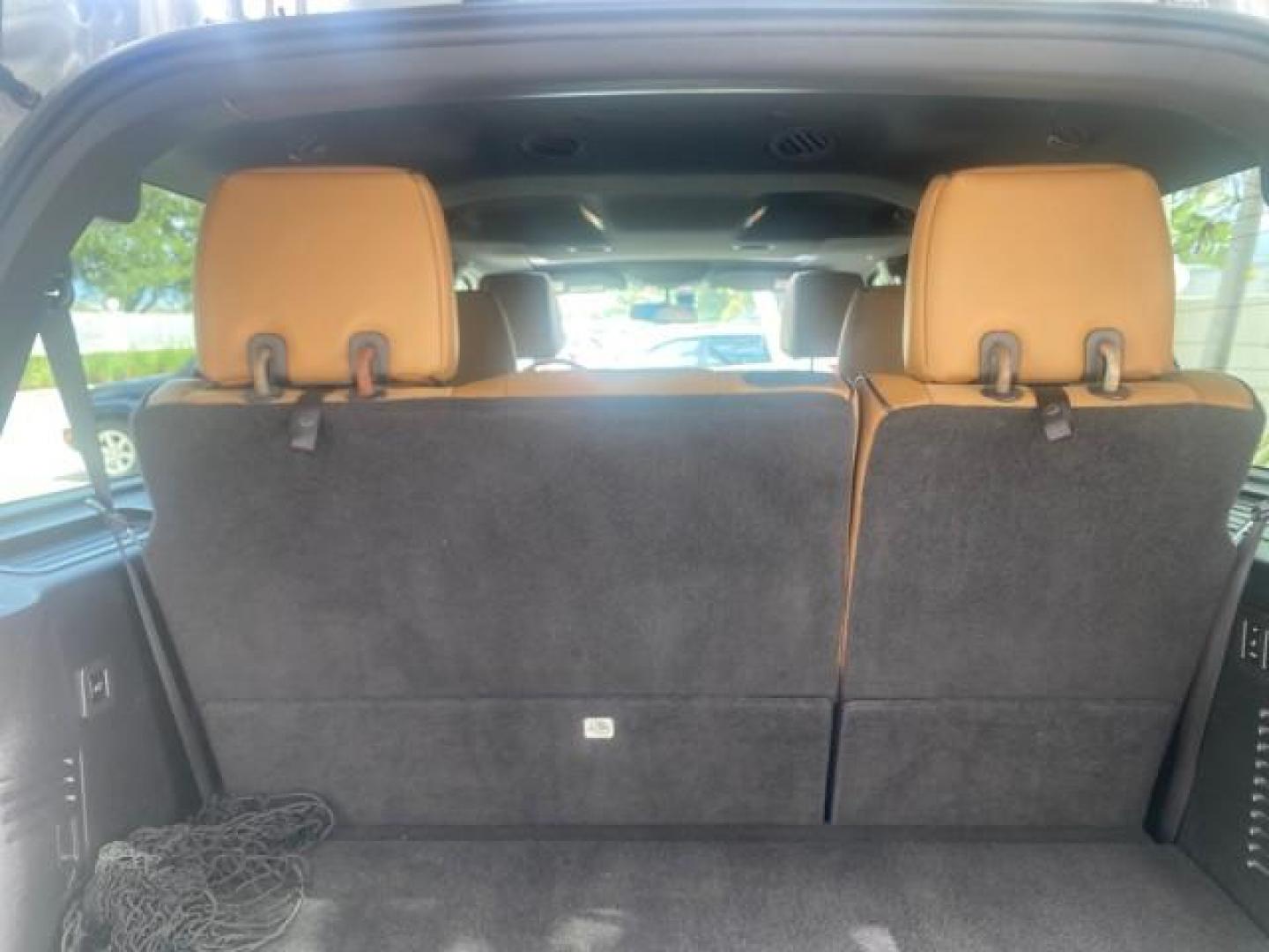 2011 White Platinum Tri-Coat Metallic /Stone Lincoln Navigator 1 OWNER FLORIDA SUNROOF (5LMJJ2H50BE) with an 5.4L SOHC 24-Valve V8 FFV Engine engine, Automatic transmission, located at 4701 North Dixie Hwy, Pompano Beach, FL, 33064, (954) 422-2889, 26.240938, -80.123474 - OUR WEBPAGE FLORIDACARS1.COM HAS OVER 100 PHOTOS AND FREE CARFAX LINK 2011 LINCOLN NAVIGATOR VIN: 5LMJJ2H50BEJ08212 5 L M J J 2 H 5 0 B E J 0 8 2 1 2 4 DOOR WAGON/SPORT UTILITY 5.4L V8 F SOHC 24V FLEX FUEL REAR WHEEL DRIVE Features A/C Seat(s) ABS Brakes Air Conditioning Alloy Wheels AM/FM Stereo Au - Photo#92