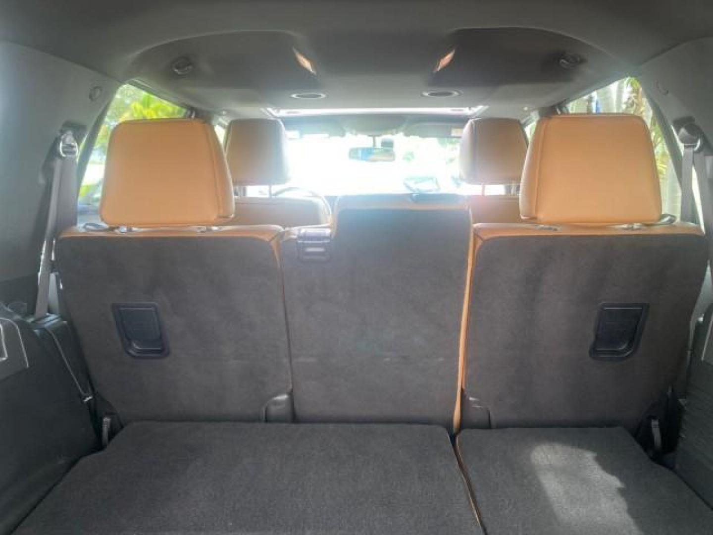 2011 White Platinum Tri-Coat Metallic /Stone Lincoln Navigator 1 OWNER FLORIDA SUNROOF (5LMJJ2H50BE) with an 5.4L SOHC 24-Valve V8 FFV Engine engine, Automatic transmission, located at 4701 North Dixie Hwy, Pompano Beach, FL, 33064, (954) 422-2889, 26.240938, -80.123474 - OUR WEBPAGE FLORIDACARS1.COM HAS OVER 100 PHOTOS AND FREE CARFAX LINK 2011 LINCOLN NAVIGATOR VIN: 5LMJJ2H50BEJ08212 5 L M J J 2 H 5 0 B E J 0 8 2 1 2 4 DOOR WAGON/SPORT UTILITY 5.4L V8 F SOHC 24V FLEX FUEL REAR WHEEL DRIVE Features A/C Seat(s) ABS Brakes Air Conditioning Alloy Wheels AM/FM Stereo Au - Photo#97