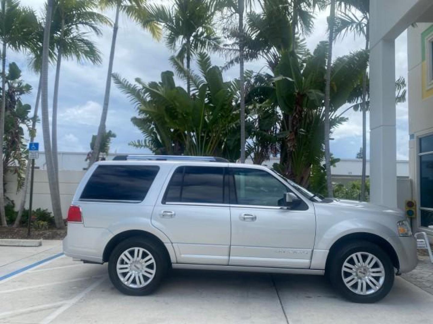 2011 White Platinum Tri-Coat Metallic /Stone Lincoln Navigator 1 OWNER FLORIDA SUNROOF (5LMJJ2H50BE) with an 5.4L SOHC 24-Valve V8 FFV Engine engine, Automatic transmission, located at 4701 North Dixie Hwy, Pompano Beach, FL, 33064, (954) 422-2889, 26.240938, -80.123474 - OUR WEBPAGE FLORIDACARS1.COM HAS OVER 100 PHOTOS AND FREE CARFAX LINK 2011 LINCOLN NAVIGATOR VIN: 5LMJJ2H50BEJ08212 5 L M J J 2 H 5 0 B E J 0 8 2 1 2 4 DOOR WAGON/SPORT UTILITY 5.4L V8 F SOHC 24V FLEX FUEL REAR WHEEL DRIVE Features A/C Seat(s) ABS Brakes Air Conditioning Alloy Wheels AM/FM Stereo Au - Photo#98