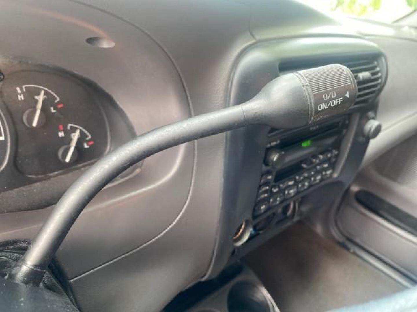 2002 Silver Frost Metallic /Dark Graphite Ford Ranger XLT 1 OWNER FLORIDA (1FTYR14U62P) with an 3.0L SEFI V6 Engine engine, Automatic transmission, located at 4701 North Dixie Hwy, Pompano Beach, FL, 33064, (954) 422-2889, 26.240938, -80.123474 - OUR WEBPAGE FLORIDACARS1.COM HAS OVER 100 PHOTOS AND FREE CARFAX LINK 2002 FORD RANGER EDGE VIN: 1FTYR14U62PA85366 1 F T Y R 1 4 U 6 2 P A 8 5 3 6 6 CLUB CAB PICKUP 3.0L V6 F OHV GASOLINE REAR WHEEL DRIVE Top Features Bed Liner Cloth Seats Tow Hitch Basic Features ABS Brakes Automatic Transmission C - Photo#42