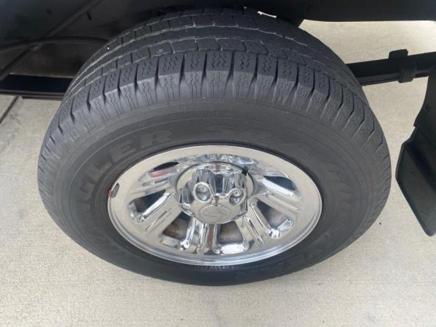 2002 Silver Frost Metallic /Dark Graphite Ford Ranger XLT 1 OWNER FLORIDA (1FTYR14U62P) with an 3.0L SEFI V6 Engine engine, Automatic transmission, located at 4701 North Dixie Hwy, Pompano Beach, FL, 33064, (954) 422-2889, 26.240938, -80.123474 - OUR WEBPAGE FLORIDACARS1.COM HAS OVER 100 PHOTOS AND FREE CARFAX LINK 2002 FORD RANGER EDGE VIN: 1FTYR14U62PA85366 1 F T Y R 1 4 U 6 2 P A 8 5 3 6 6 CLUB CAB PICKUP 3.0L V6 F OHV GASOLINE REAR WHEEL DRIVE Top Features Bed Liner Cloth Seats Tow Hitch Basic Features ABS Brakes Automatic Transmission C - Photo#68