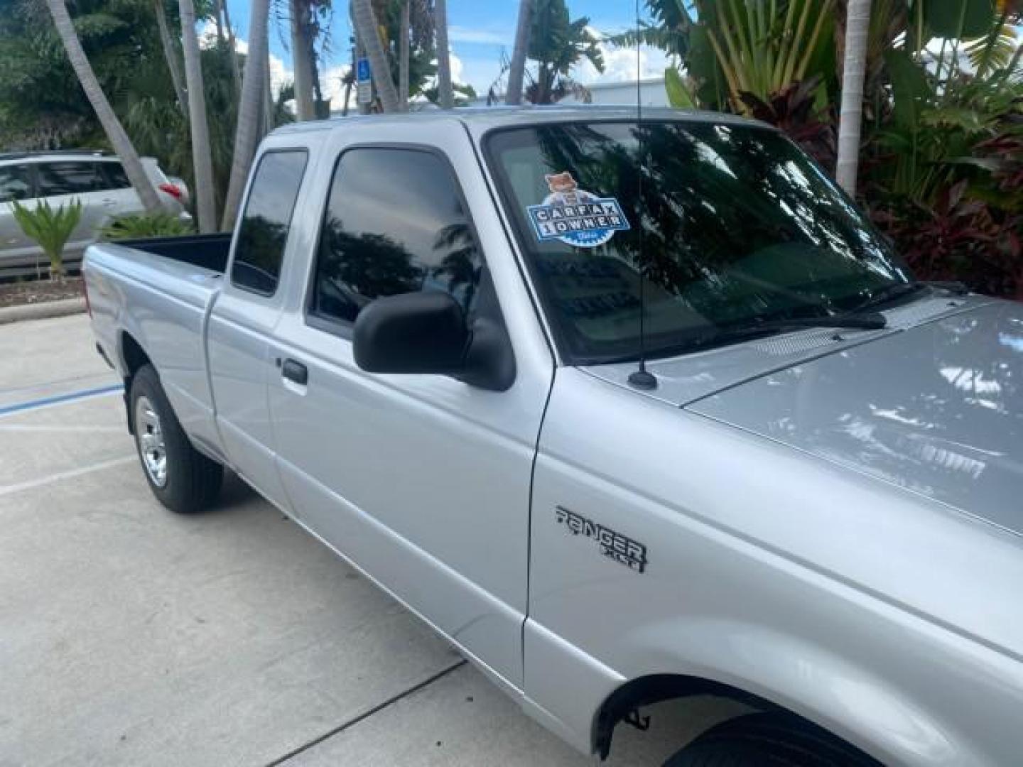 2002 Silver Frost Metallic /Dark Graphite Ford Ranger XLT 1 OWNER FLORIDA (1FTYR14U62P) with an 3.0L SEFI V6 Engine engine, Automatic transmission, located at 4701 North Dixie Hwy, Pompano Beach, FL, 33064, (954) 422-2889, 26.240938, -80.123474 - OUR WEBPAGE FLORIDACARS1.COM HAS OVER 100 PHOTOS AND FREE CARFAX LINK 2002 FORD RANGER EDGE VIN: 1FTYR14U62PA85366 1 F T Y R 1 4 U 6 2 P A 8 5 3 6 6 CLUB CAB PICKUP 3.0L V6 F OHV GASOLINE REAR WHEEL DRIVE Top Features Bed Liner Cloth Seats Tow Hitch Basic Features ABS Brakes Automatic Transmission C - Photo#82