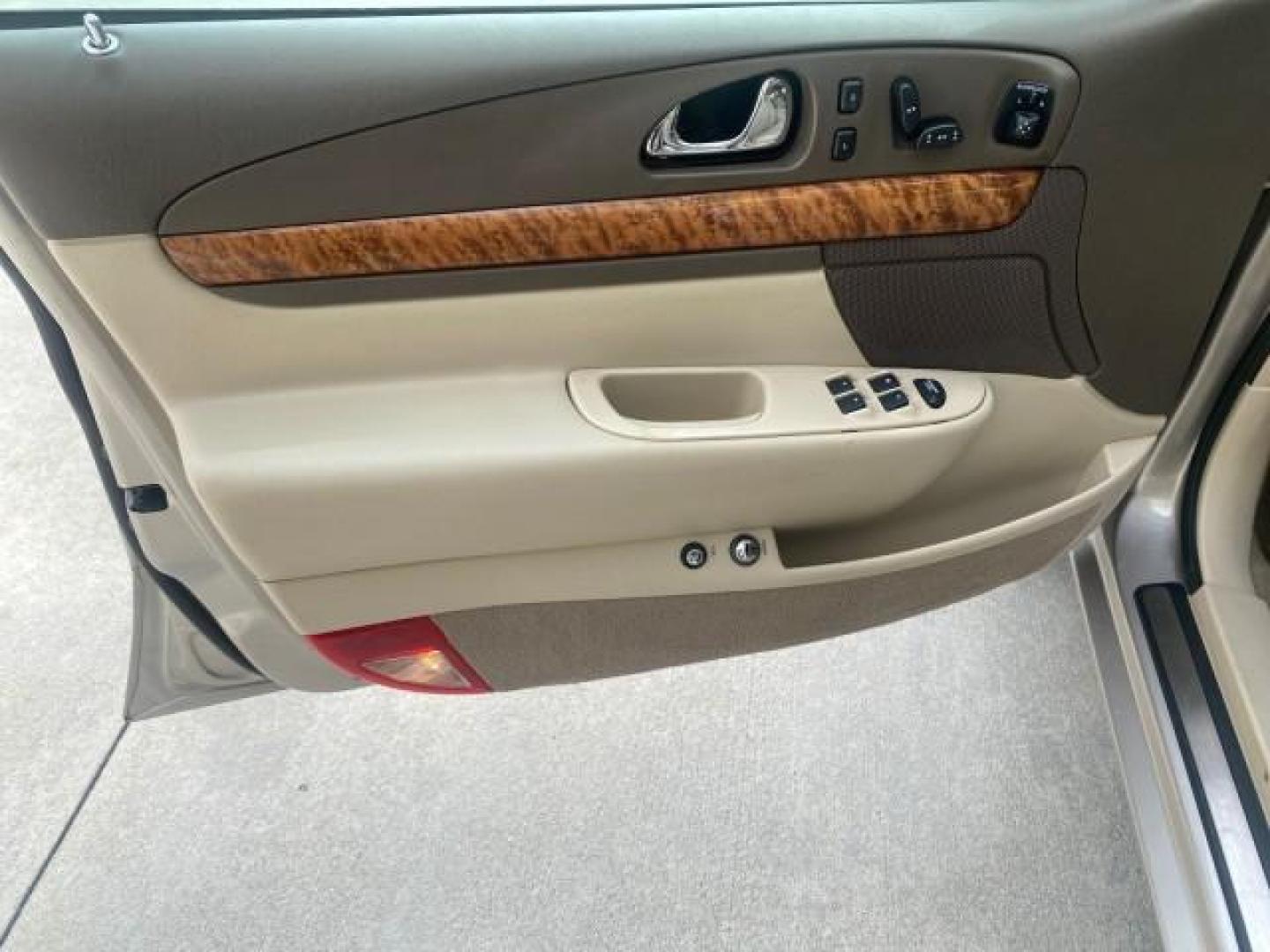 2002 Lt Parchment Gold Metallic /Light Graphite Lincoln Continental LOW MILES 60,071 1 OWNER FLORIDA (1LNHM97V12Y) with an 4.6L DOHC 32-Valve V8 Intech Engine engine, Automatic transmission, located at 4701 North Dixie Hwy, Pompano Beach, FL, 33064, (954) 422-2889, 26.240938, -80.123474 - OUR WEBPAGE FLORIDACARS1.COM HAS OVER 100 PHOTOS AND FREE CARFAX LINK 2002 LINCOLN CONTINENTAL VIN: 1LNHM97V12Y600863 1 L N H M 9 7 V 1 2 Y 6 0 0 8 6 3 SEDAN 4 DR 4.6L V8 F DOHC 32V GASOLINE FRONT WHEEL DRIVE Features ABS Brakes Air Conditioning Alloy Wheels AM/FM Stereo Automatic Transmission Casse - Photo#32