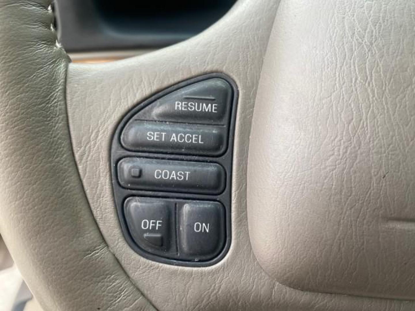2002 Lt Parchment Gold Metallic /Light Graphite Lincoln Continental LOW MILES 60,071 1 OWNER FLORIDA (1LNHM97V12Y) with an 4.6L DOHC 32-Valve V8 Intech Engine engine, Automatic transmission, located at 4701 North Dixie Hwy, Pompano Beach, FL, 33064, (954) 422-2889, 26.240938, -80.123474 - OUR WEBPAGE FLORIDACARS1.COM HAS OVER 100 PHOTOS AND FREE CARFAX LINK 2002 LINCOLN CONTINENTAL VIN: 1LNHM97V12Y600863 1 L N H M 9 7 V 1 2 Y 6 0 0 8 6 3 SEDAN 4 DR 4.6L V8 F DOHC 32V GASOLINE FRONT WHEEL DRIVE Features ABS Brakes Air Conditioning Alloy Wheels AM/FM Stereo Automatic Transmission Casse - Photo#39