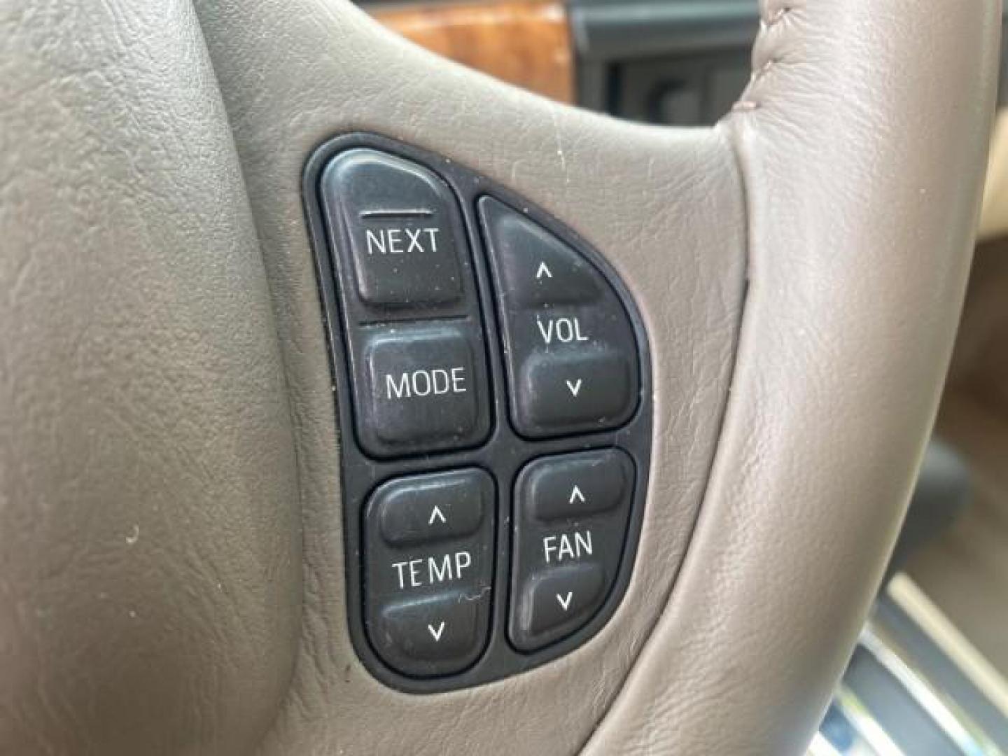 2002 Lt Parchment Gold Metallic /Light Graphite Lincoln Continental LOW MILES 60,071 1 OWNER FLORIDA (1LNHM97V12Y) with an 4.6L DOHC 32-Valve V8 Intech Engine engine, Automatic transmission, located at 4701 North Dixie Hwy, Pompano Beach, FL, 33064, (954) 422-2889, 26.240938, -80.123474 - OUR WEBPAGE FLORIDACARS1.COM HAS OVER 100 PHOTOS AND FREE CARFAX LINK 2002 LINCOLN CONTINENTAL VIN: 1LNHM97V12Y600863 1 L N H M 9 7 V 1 2 Y 6 0 0 8 6 3 SEDAN 4 DR 4.6L V8 F DOHC 32V GASOLINE FRONT WHEEL DRIVE Features ABS Brakes Air Conditioning Alloy Wheels AM/FM Stereo Automatic Transmission Casse - Photo#40