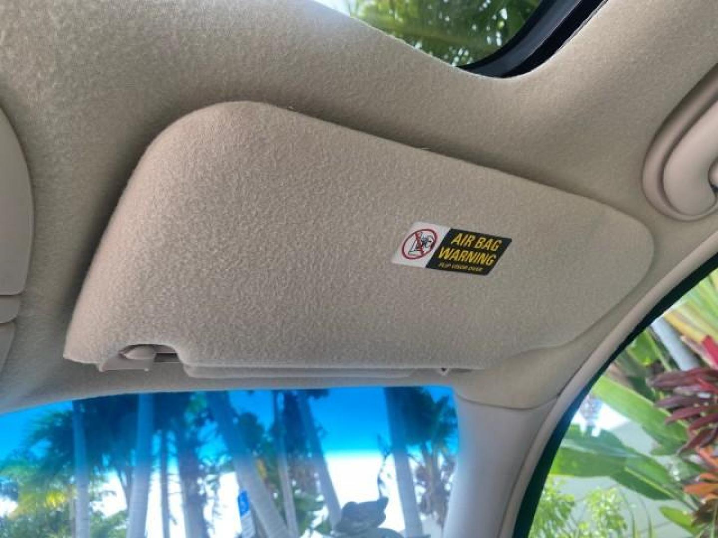 2002 Lt Parchment Gold Metallic /Light Graphite Lincoln Continental LOW MILES 60,071 1 OWNER FLORIDA (1LNHM97V12Y) with an 4.6L DOHC 32-Valve V8 Intech Engine engine, Automatic transmission, located at 4701 North Dixie Hwy, Pompano Beach, FL, 33064, (954) 422-2889, 26.240938, -80.123474 - OUR WEBPAGE FLORIDACARS1.COM HAS OVER 100 PHOTOS AND FREE CARFAX LINK 2002 LINCOLN CONTINENTAL VIN: 1LNHM97V12Y600863 1 L N H M 9 7 V 1 2 Y 6 0 0 8 6 3 SEDAN 4 DR 4.6L V8 F DOHC 32V GASOLINE FRONT WHEEL DRIVE Features ABS Brakes Air Conditioning Alloy Wheels AM/FM Stereo Automatic Transmission Casse - Photo#55