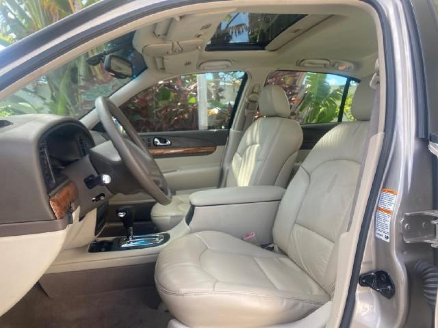 2002 Lt Parchment Gold Metallic /Light Graphite Lincoln Continental LOW MILES 60,071 1 OWNER FLORIDA (1LNHM97V12Y) with an 4.6L DOHC 32-Valve V8 Intech Engine engine, Automatic transmission, located at 4701 North Dixie Hwy, Pompano Beach, FL, 33064, (954) 422-2889, 26.240938, -80.123474 - OUR WEBPAGE FLORIDACARS1.COM HAS OVER 100 PHOTOS AND FREE CARFAX LINK 2002 LINCOLN CONTINENTAL VIN: 1LNHM97V12Y600863 1 L N H M 9 7 V 1 2 Y 6 0 0 8 6 3 SEDAN 4 DR 4.6L V8 F DOHC 32V GASOLINE FRONT WHEEL DRIVE Features ABS Brakes Air Conditioning Alloy Wheels AM/FM Stereo Automatic Transmission Casse - Photo#33