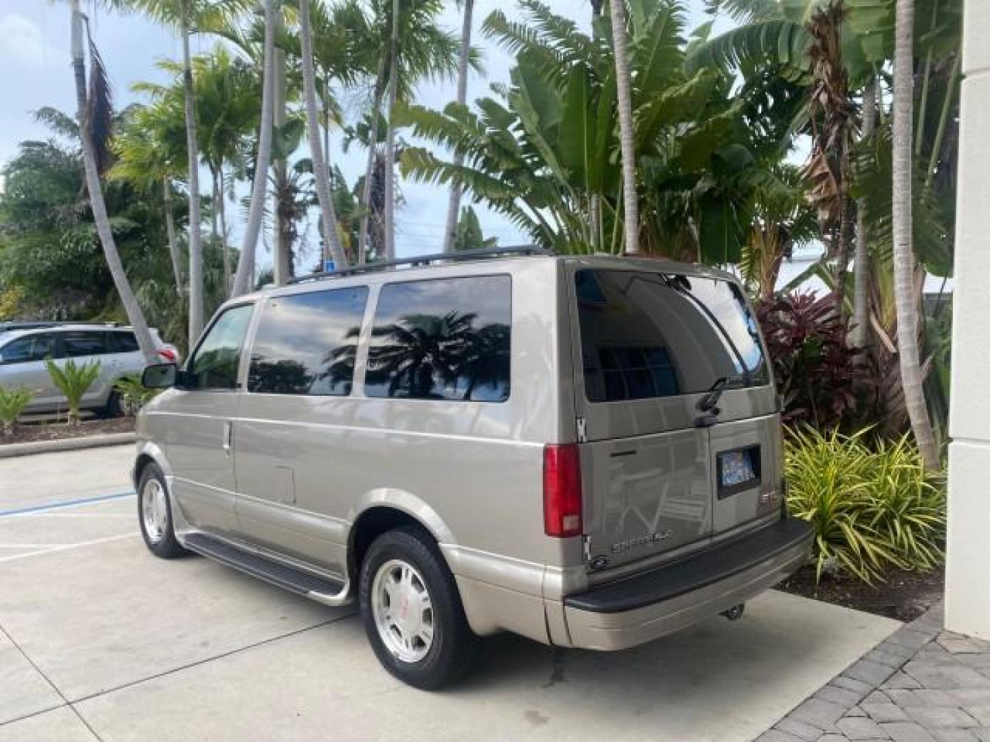 2004 Pewter Metallic /Medium Gray GMC Safari Passenger AWD LOW MILES 84,154 (1GKEL19X34B) with an 4.3L Vortec 4300 V6 MFI Engine engine, Automatic transmission, located at 4701 North Dixie Hwy, Pompano Beach, FL, 33064, (954) 422-2889, 26.240938, -80.123474 - OUR WEBPAGE FLORIDACARS1.COM HAS OVER 100 PHOTOS AND FREE CARFAX LINK 2004 GMC SAFARI VIN: 1GKEL19X34B502356 1 G K E L 1 9 X 3 4 B 5 0 2 3 5 6 VAN 4.3L V6 F GASOLINE ALL WHEEL DRIVE Features 4WD/AWD ABS Brakes Air Conditioning AM/FM Stereo Automatic Transmission Cassette Player CD Audio Convenience - Photo#5
