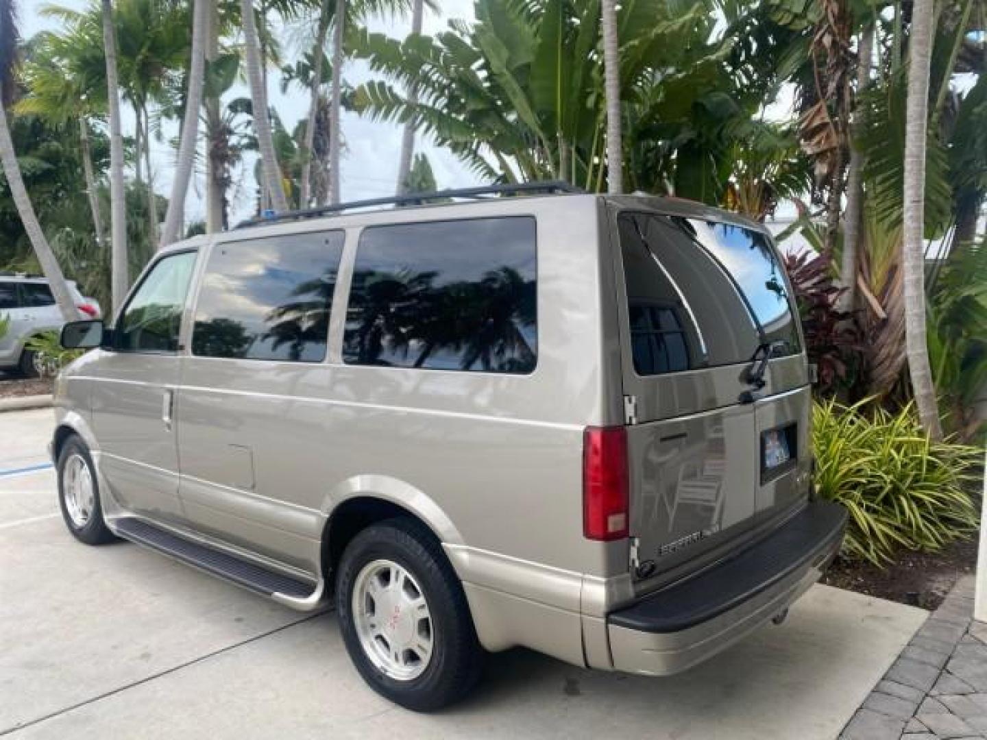 2004 Pewter Metallic /Medium Gray GMC Safari Passenger AWD LOW MILES 84,154 (1GKEL19X34B) with an 4.3L Vortec 4300 V6 MFI Engine engine, Automatic transmission, located at 4701 North Dixie Hwy, Pompano Beach, FL, 33064, (954) 422-2889, 26.240938, -80.123474 - OUR WEBPAGE FLORIDACARS1.COM HAS OVER 100 PHOTOS AND FREE CARFAX LINK 2004 GMC SAFARI VIN: 1GKEL19X34B502356 1 G K E L 1 9 X 3 4 B 5 0 2 3 5 6 VAN 4.3L V6 F GASOLINE ALL WHEEL DRIVE Features 4WD/AWD ABS Brakes Air Conditioning AM/FM Stereo Automatic Transmission Cassette Player CD Audio Convenience - Photo#33