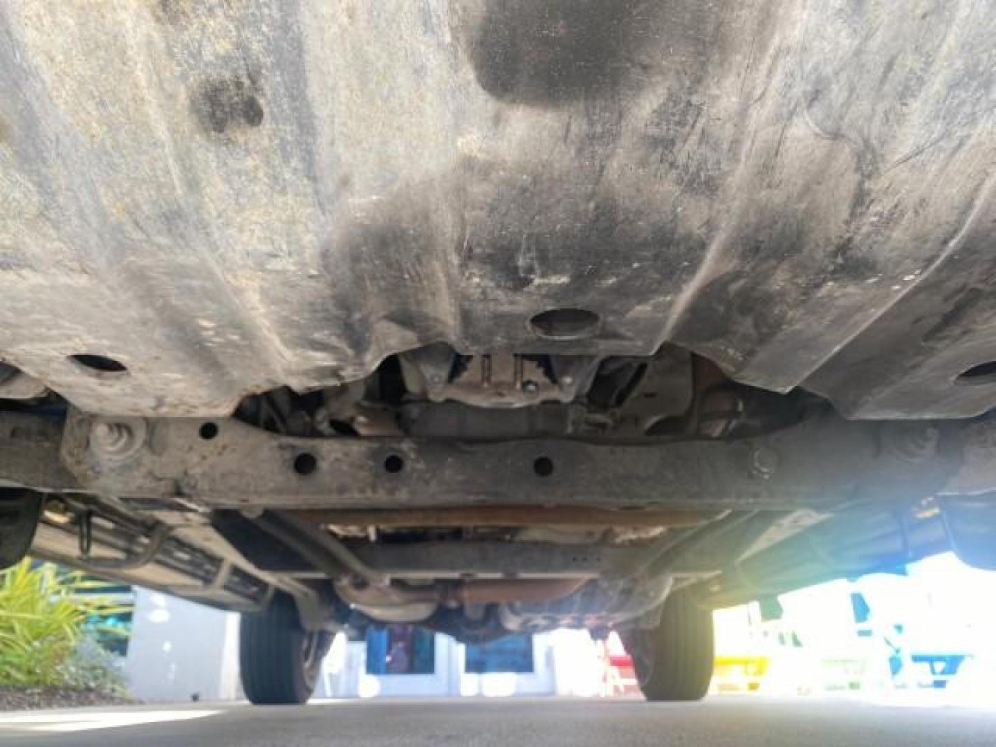 2007 Phantom Gray Pearl /Light Charcoal Toyota Sequoia SR5 LEATHER LIKE NEW (5TDZT34A47S) with an 4.7L DOHC EFI 32-Valve V8 i-Force VVT-i Engine engine, Automatic transmission, located at 4701 North Dixie Hwy, Pompano Beach, FL, 33064, (954) 422-2889, 26.240938, -80.123474 - OUR WEBPAGE FLORIDACARS1.COM HAS OVER 100 PHOTOS AND FREE CARFAX LINK 2007 TOYOTA SEQUOIA SR5 VIN: 5TDZT34A47S287188 5 T D Z T 3 4 A 4 7 S 2 8 7 1 8 8 4 DOOR WAGON/SPORT UTILITY 4.7L V8 F DOHC 32V GASOLINE REAR WHEEL DRIVE Features ABS Brakes Air Conditioning AM/FM Stereo Automatic Transmission Cass - Photo#21