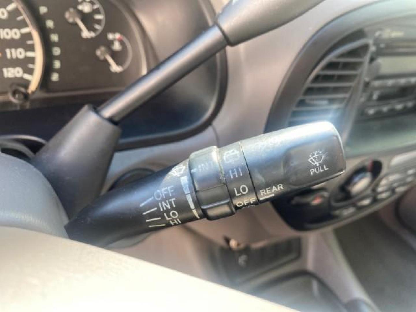 2007 Phantom Gray Pearl /Light Charcoal Toyota Sequoia SR5 LEATHER LIKE NEW (5TDZT34A47S) with an 4.7L DOHC EFI 32-Valve V8 i-Force VVT-i Engine engine, Automatic transmission, located at 4701 North Dixie Hwy, Pompano Beach, FL, 33064, (954) 422-2889, 26.240938, -80.123474 - OUR WEBPAGE FLORIDACARS1.COM HAS OVER 100 PHOTOS AND FREE CARFAX LINK 2007 TOYOTA SEQUOIA SR5 VIN: 5TDZT34A47S287188 5 T D Z T 3 4 A 4 7 S 2 8 7 1 8 8 4 DOOR WAGON/SPORT UTILITY 4.7L V8 F DOHC 32V GASOLINE REAR WHEEL DRIVE Features ABS Brakes Air Conditioning AM/FM Stereo Automatic Transmission Cass - Photo#52