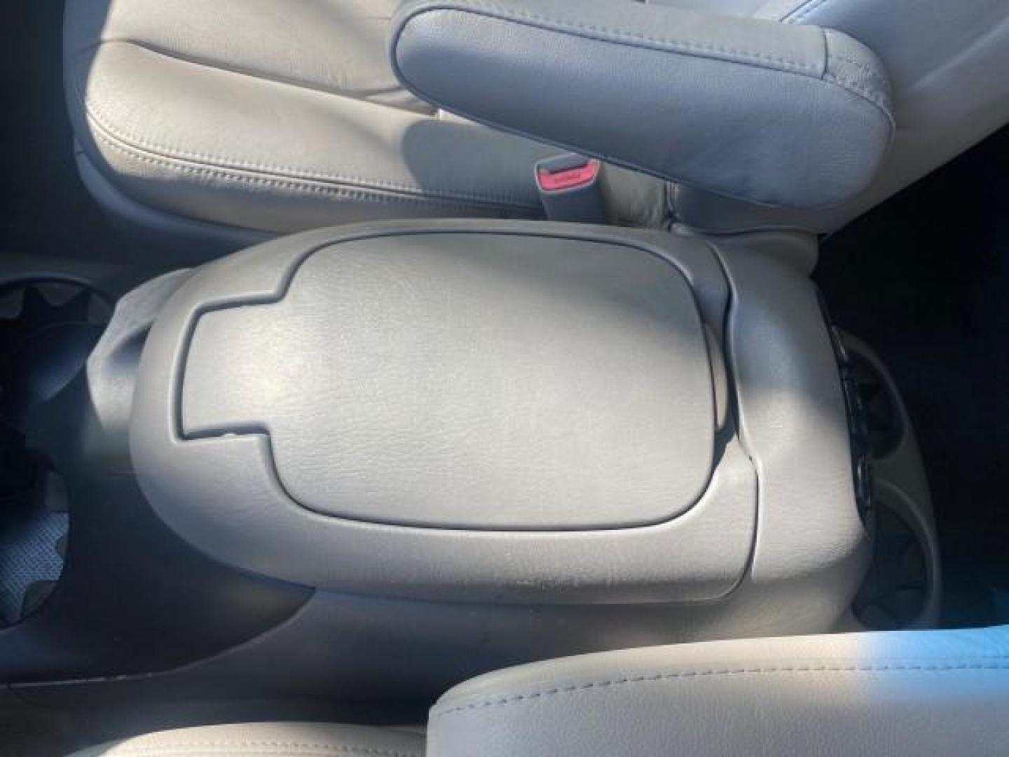 2007 Phantom Gray Pearl /Light Charcoal Toyota Sequoia SR5 LEATHER LIKE NEW (5TDZT34A47S) with an 4.7L DOHC EFI 32-Valve V8 i-Force VVT-i Engine engine, Automatic transmission, located at 4701 North Dixie Hwy, Pompano Beach, FL, 33064, (954) 422-2889, 26.240938, -80.123474 - OUR WEBPAGE FLORIDACARS1.COM HAS OVER 100 PHOTOS AND FREE CARFAX LINK 2007 TOYOTA SEQUOIA SR5 VIN: 5TDZT34A47S287188 5 T D Z T 3 4 A 4 7 S 2 8 7 1 8 8 4 DOOR WAGON/SPORT UTILITY 4.7L V8 F DOHC 32V GASOLINE REAR WHEEL DRIVE Features ABS Brakes Air Conditioning AM/FM Stereo Automatic Transmission Cass - Photo#63