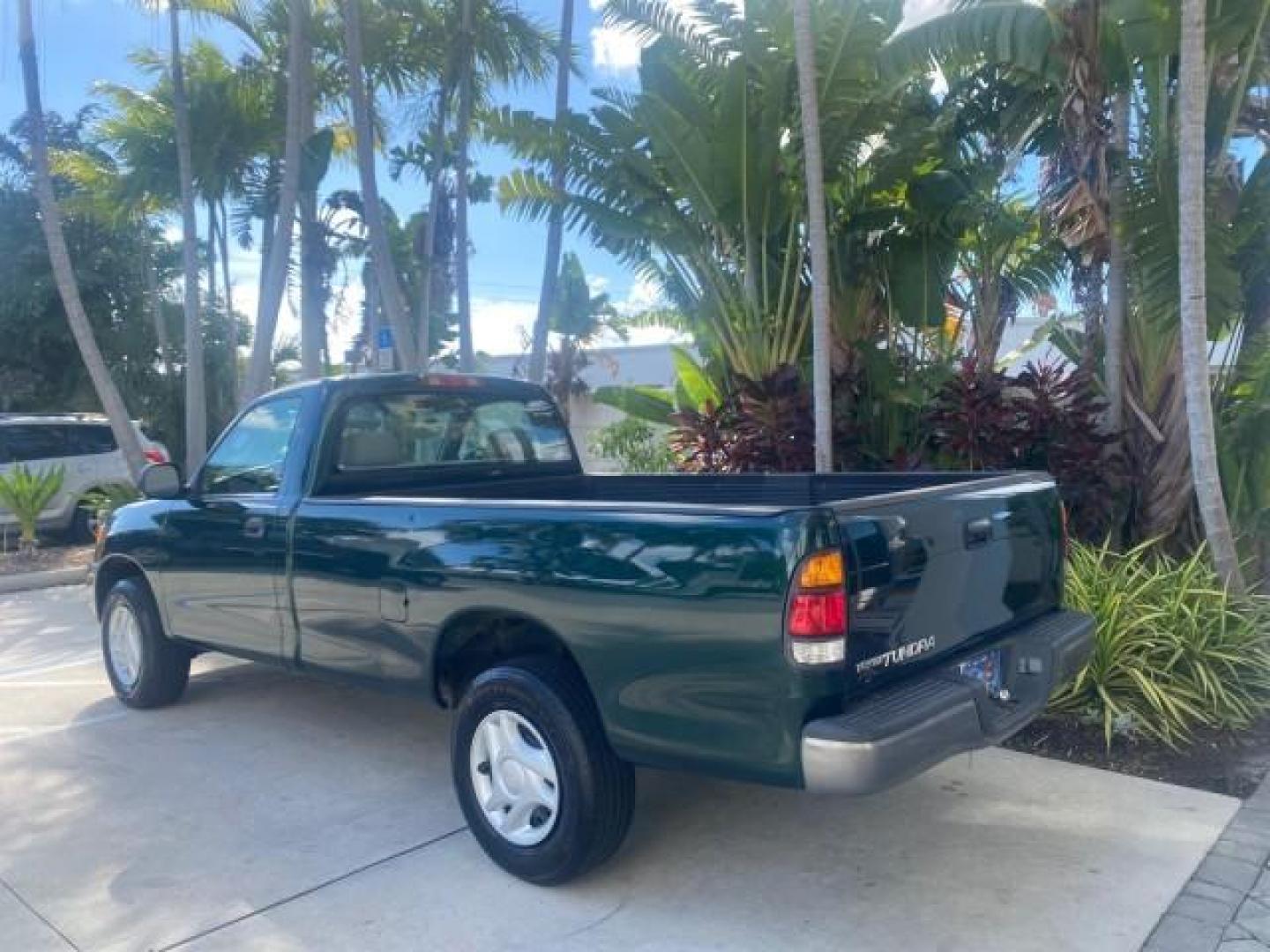 2003 Imperial Jade Mica /Oak Toyota Tundra LOW MILES 65,744 1 OWNER FL (5TBJN32173S) with an 3.4L DOHC EFI 24-Valve V6 Engine engine, Automatic transmission, located at 4701 North Dixie Hwy, Pompano Beach, FL, 33064, (954) 422-2889, 26.240938, -80.123474 - OUR WEBPAGE FLORIDACARS1.COM HAS OVER 100 PHOTOS AND FREE CARFAX LINK 2003 TOYOTA TUNDRA VIN: 5TBJN32173S387816 5 T B J N 3 2 1 7 3 S 3 8 7 8 1 6 PICKUP 3.4L V6 F DOHC 24V GASOLINE REAR WHEEL DRIVE Features ABS Brakes Air Conditioning AM/FM Stereo Automatic Transmission Bed Liner CD Audio Cloth Seat - Photo#5