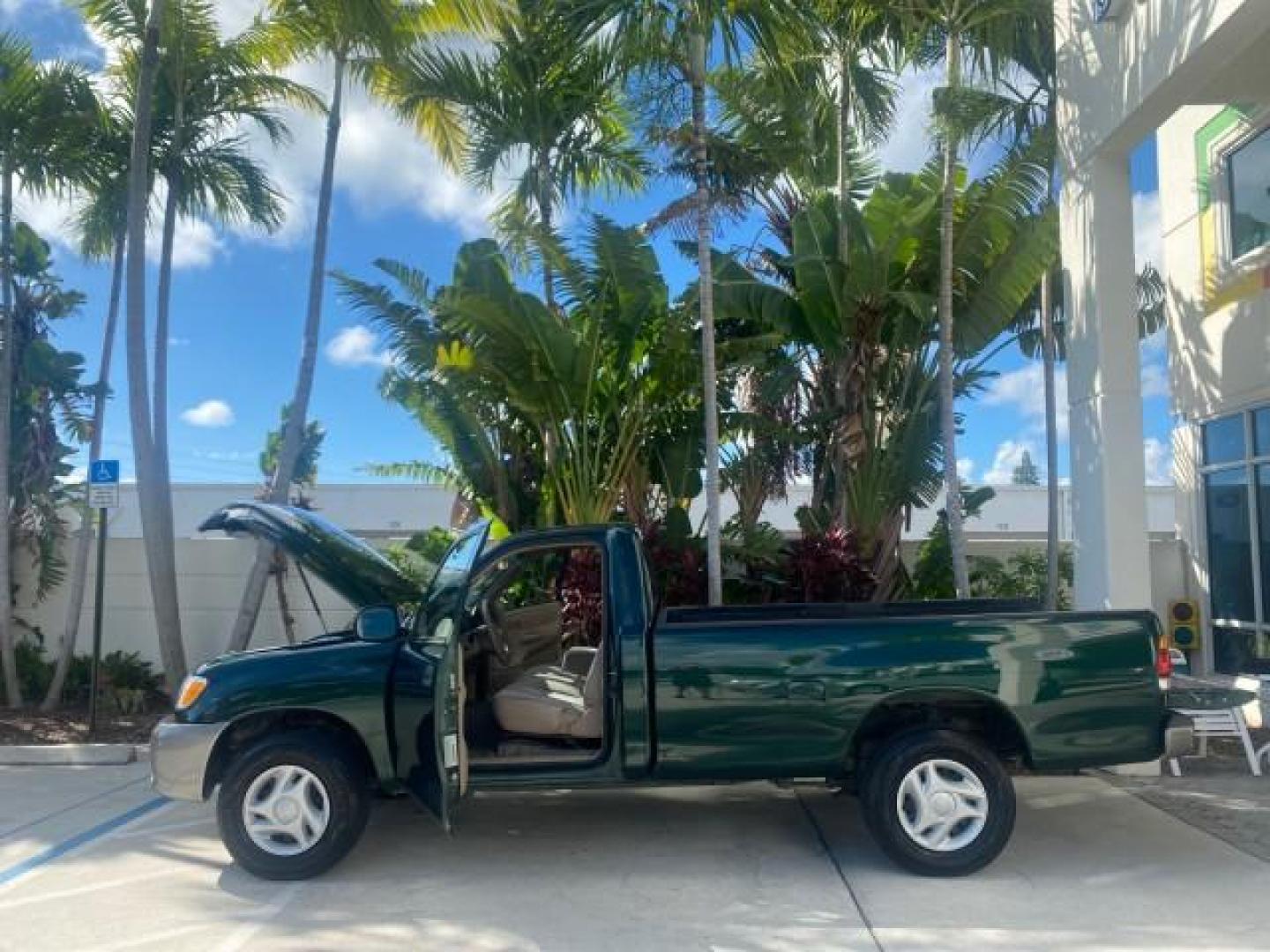 2003 Imperial Jade Mica /Oak Toyota Tundra LOW MILES 65,744 1 OWNER FL (5TBJN32173S) with an 3.4L DOHC EFI 24-Valve V6 Engine engine, Automatic transmission, located at 4701 North Dixie Hwy, Pompano Beach, FL, 33064, (954) 422-2889, 26.240938, -80.123474 - OUR WEBPAGE FLORIDACARS1.COM HAS OVER 100 PHOTOS AND FREE CARFAX LINK 2003 TOYOTA TUNDRA VIN: 5TBJN32173S387816 5 T B J N 3 2 1 7 3 S 3 8 7 8 1 6 PICKUP 3.4L V6 F DOHC 24V GASOLINE REAR WHEEL DRIVE Features ABS Brakes Air Conditioning AM/FM Stereo Automatic Transmission Bed Liner CD Audio Cloth Seat - Photo#8