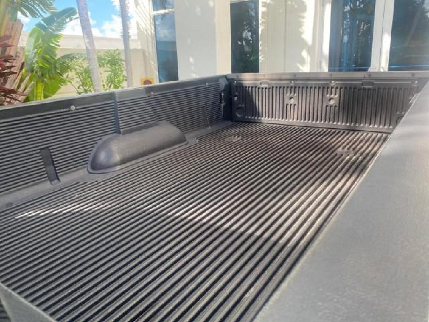 2003 Imperial Jade Mica /Oak Toyota Tundra LOW MILES 65,744 1 OWNER FL (5TBJN32173S) with an 3.4L DOHC EFI 24-Valve V6 Engine engine, Automatic transmission, located at 4701 North Dixie Hwy, Pompano Beach, FL, 33064, (954) 422-2889, 26.240938, -80.123474 - OUR WEBPAGE FLORIDACARS1.COM HAS OVER 100 PHOTOS AND FREE CARFAX LINK 2003 TOYOTA TUNDRA VIN: 5TBJN32173S387816 5 T B J N 3 2 1 7 3 S 3 8 7 8 1 6 PICKUP 3.4L V6 F DOHC 24V GASOLINE REAR WHEEL DRIVE Features ABS Brakes Air Conditioning AM/FM Stereo Automatic Transmission Bed Liner CD Audio Cloth Seat - Photo#74