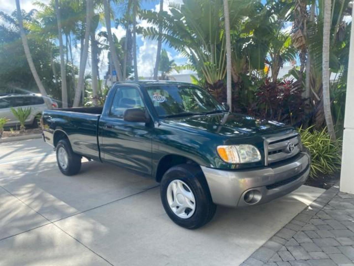 2003 Imperial Jade Mica /Oak Toyota Tundra LOW MILES 65,744 1 OWNER FL (5TBJN32173S) with an 3.4L DOHC EFI 24-Valve V6 Engine engine, Automatic transmission, located at 4701 North Dixie Hwy, Pompano Beach, FL, 33064, (954) 422-2889, 26.240938, -80.123474 - OUR WEBPAGE FLORIDACARS1.COM HAS OVER 100 PHOTOS AND FREE CARFAX LINK 2003 TOYOTA TUNDRA VIN: 5TBJN32173S387816 5 T B J N 3 2 1 7 3 S 3 8 7 8 1 6 PICKUP 3.4L V6 F DOHC 24V GASOLINE REAR WHEEL DRIVE Features ABS Brakes Air Conditioning AM/FM Stereo Automatic Transmission Bed Liner CD Audio Cloth Seat - Photo#93