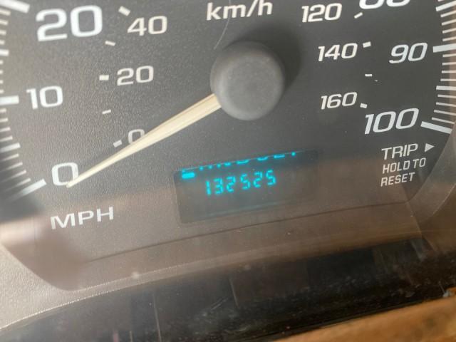 2004 Black /Medium Dark Pewter Chevrolet Express HANDICAP LIFT 1 OWNER FLORIDA HIGH TOP CONV VAN (1GBFG15T441) with an 5.3L Vortec 5300 V8 SFI Engine engine, Automatic transmission, located at 4701 North Dixie Hwy, Pompano Beach, FL, 33064, (954) 422-2889, 26.240938, -80.123474 - OUR WEBPAGE FLORIDACARS1.COM HAS OVER 100 PHOTOS AND FREE CARFAX LINK 2004 CHEVROLET EXPRESS G1500 HIGH TOP CONVERSION VAN WITH HANDICAP RAMP/LIFT VIN: 1GBFG15T441124744 THIS VAN COSTS $85,000 BRAND NEW WITH THE HANDICAP RAMP 1 G B F G 1 5 T 4 4 1 1 2 4 7 4 4 VAN 5.3L V8 F GASOLINE REAR WHEEL DRIVE - Photo#18