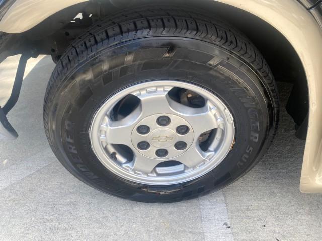 2004 Black /Medium Dark Pewter Chevrolet Express HANDICAP LIFT 1 OWNER FLORIDA HIGH TOP CONV VAN (1GBFG15T441) with an 5.3L Vortec 5300 V8 SFI Engine engine, Automatic transmission, located at 4701 North Dixie Hwy, Pompano Beach, FL, 33064, (954) 422-2889, 26.240938, -80.123474 - OUR WEBPAGE FLORIDACARS1.COM HAS OVER 100 PHOTOS AND FREE CARFAX LINK 2004 CHEVROLET EXPRESS G1500 HIGH TOP CONVERSION VAN WITH HANDICAP RAMP/LIFT VIN: 1GBFG15T441124744 THIS VAN COSTS $85,000 BRAND NEW WITH THE HANDICAP RAMP 1 G B F G 1 5 T 4 4 1 1 2 4 7 4 4 VAN 5.3L V8 F GASOLINE REAR WHEEL DRIVE - Photo#19