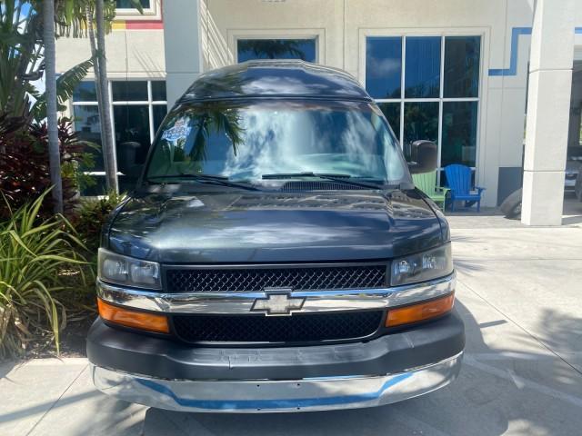 2004 Black /Medium Dark Pewter Chevrolet Express HANDICAP LIFT 1 OWNER FLORIDA HIGH TOP CONV VAN (1GBFG15T441) with an 5.3L Vortec 5300 V8 SFI Engine engine, Automatic transmission, located at 4701 North Dixie Hwy, Pompano Beach, FL, 33064, (954) 422-2889, 26.240938, -80.123474 - OUR WEBPAGE FLORIDACARS1.COM HAS OVER 100 PHOTOS AND FREE CARFAX LINK 2004 CHEVROLET EXPRESS G1500 HIGH TOP CONVERSION VAN WITH HANDICAP RAMP/LIFT VIN: 1GBFG15T441124744 THIS VAN COSTS $85,000 BRAND NEW WITH THE HANDICAP RAMP 1 G B F G 1 5 T 4 4 1 1 2 4 7 4 4 VAN 5.3L V8 F GASOLINE REAR WHEEL DRIVE - Photo#28