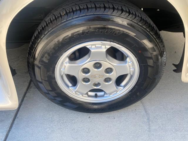 2004 Black /Medium Dark Pewter Chevrolet Express HANDICAP LIFT 1 OWNER FLORIDA HIGH TOP CONV VAN (1GBFG15T441) with an 5.3L Vortec 5300 V8 SFI Engine engine, Automatic transmission, located at 4701 North Dixie Hwy, Pompano Beach, FL, 33064, (954) 422-2889, 26.240938, -80.123474 - OUR WEBPAGE FLORIDACARS1.COM HAS OVER 100 PHOTOS AND FREE CARFAX LINK 2004 CHEVROLET EXPRESS G1500 HIGH TOP CONVERSION VAN WITH HANDICAP RAMP/LIFT VIN: 1GBFG15T441124744 THIS VAN COSTS $85,000 BRAND NEW WITH THE HANDICAP RAMP 1 G B F G 1 5 T 4 4 1 1 2 4 7 4 4 VAN 5.3L V8 F GASOLINE REAR WHEEL DRIVE - Photo#97