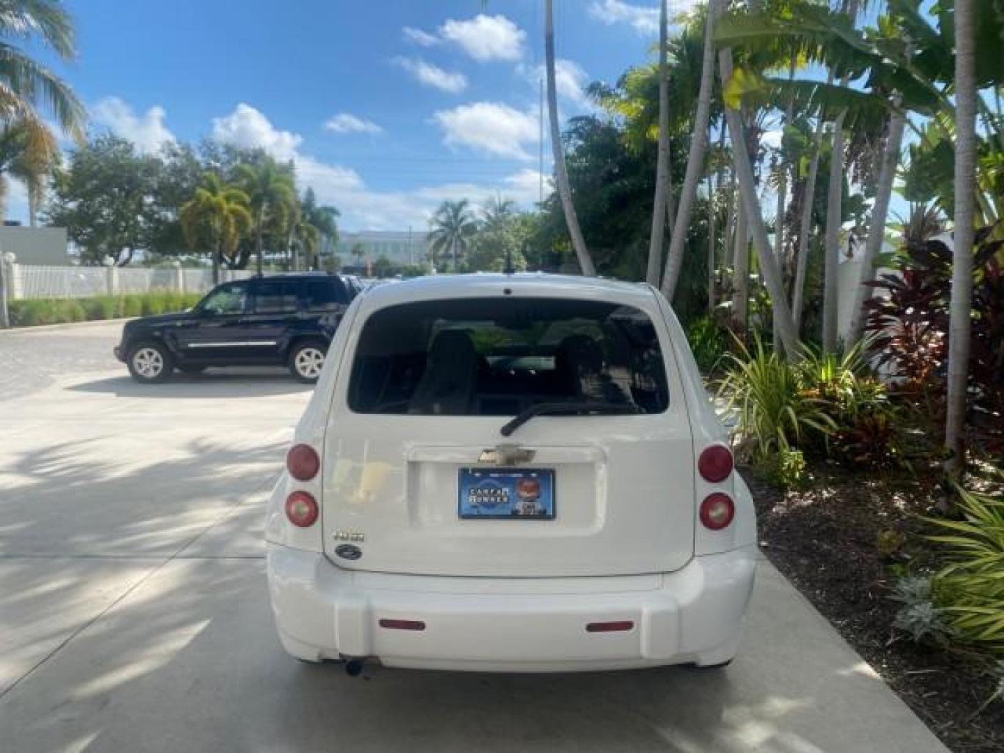 2008 Summit White /Ebony Chevrolet HHR Panel LS LOW MILES 48,623 1 OWNER (3GCCA85D78S) with an Ecotec 2.2L DOHC 16-Valve 4-Cyl SFI Engine engine, Automatic transmission, located at 4701 North Dixie Hwy, Pompano Beach, FL, 33064, (954) 422-2889, 26.240938, -80.123474 - OUR WEBPAGE FLORIDACARS1.COM HAS OVER 100 PHOTOS AND FREE CARFAX LINK 2008 CHEVROLET HHR PANEL LS VIN: 3GCCA85D78S656513 3 G C C A 8 5 D 7 8 S 6 5 6 5 1 3 UTILITY (BLAZER, JIMMY, SCOUT, ETC.) 2.2L I4 F DOHC GASOLINE 30 MPG FRONT WHEEL DRIVE Features Air Conditioning AM/FM Stereo Automatic Transmissi - Photo#6