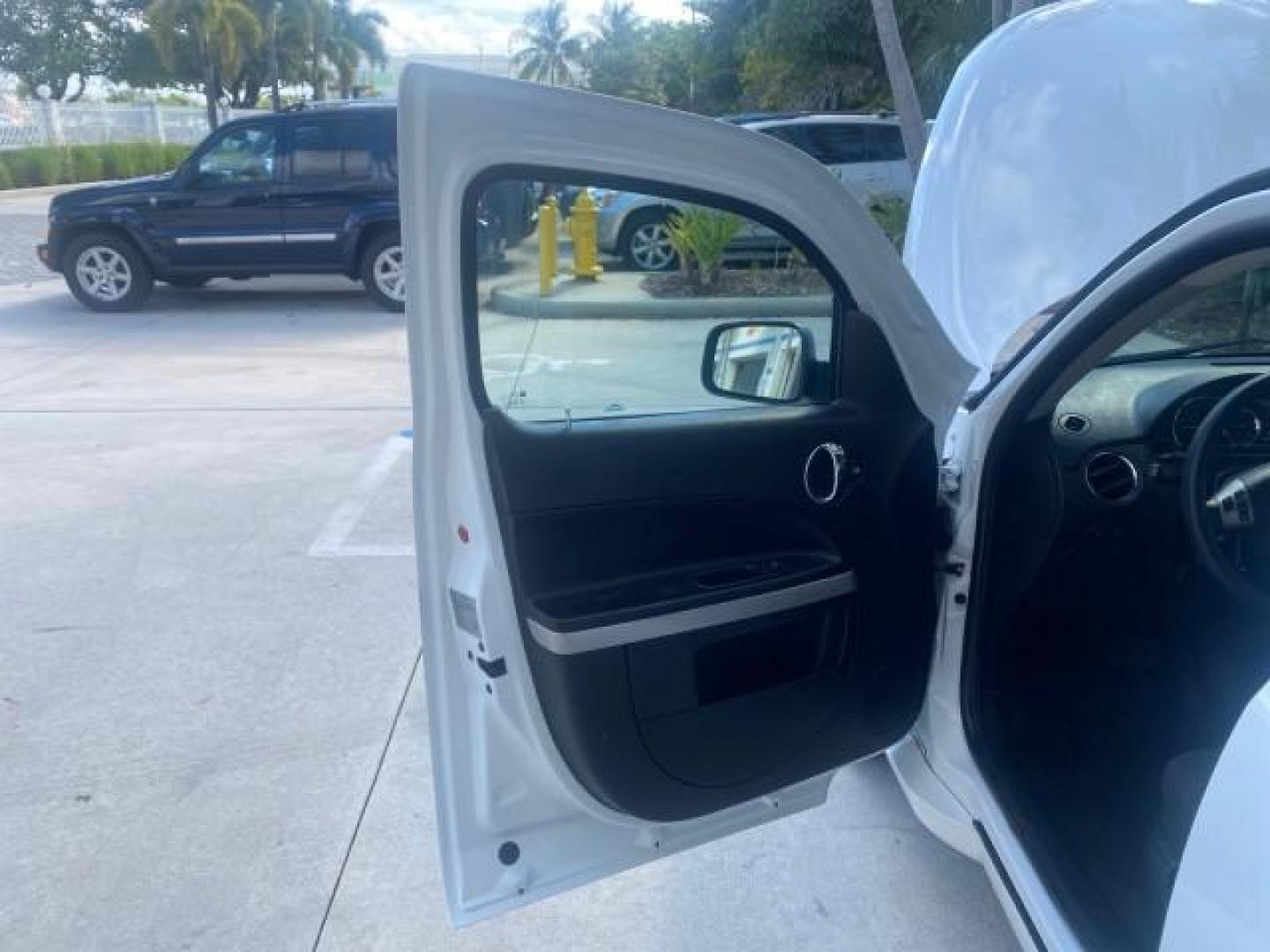 2008 Summit White /Ebony Chevrolet HHR Panel LS LOW MILES 48,623 1 OWNER (3GCCA85D78S) with an Ecotec 2.2L DOHC 16-Valve 4-Cyl SFI Engine engine, Automatic transmission, located at 4701 North Dixie Hwy, Pompano Beach, FL, 33064, (954) 422-2889, 26.240938, -80.123474 - OUR WEBPAGE FLORIDACARS1.COM HAS OVER 100 PHOTOS AND FREE CARFAX LINK 2008 CHEVROLET HHR PANEL LS VIN: 3GCCA85D78S656513 3 G C C A 8 5 D 7 8 S 6 5 6 5 1 3 UTILITY (BLAZER, JIMMY, SCOUT, ETC.) 2.2L I4 F DOHC GASOLINE 30 MPG FRONT WHEEL DRIVE Features Air Conditioning AM/FM Stereo Automatic Transmissi - Photo#9