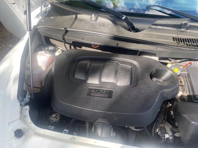 2008 Summit White /Ebony Chevrolet HHR Panel LS LOW MILES 48,628 1 OWNER (3GCCA85D78S) with an Ecotec 2.2L DOHC 16-Valve 4-Cyl SFI Engine engine, Automatic transmission, located at 4701 North Dixie Hwy, Pompano Beach, FL, 33064, (954) 422-2889, 26.240938, -80.123474 - OUR WEBPAGE FLORIDACARS1.COM HAS OVER 100 PHOTOS AND FREE CARFAX LINK 2008 CHEVROLET HHR PANEL LS WE ADDED 4 NEW TIRES TODAY VIN: 3GCCA85D78S656513 3 G C C A 8 5 D 7 8 S 6 5 6 5 1 3 UTILITY (BLAZER, JIMMY, SCOUT, ETC.) 2.2L I4 F DOHC GASOLINE 30 MPG FRONT WHEEL DRIVE Features Air Conditioning AM/FM - Photo#25